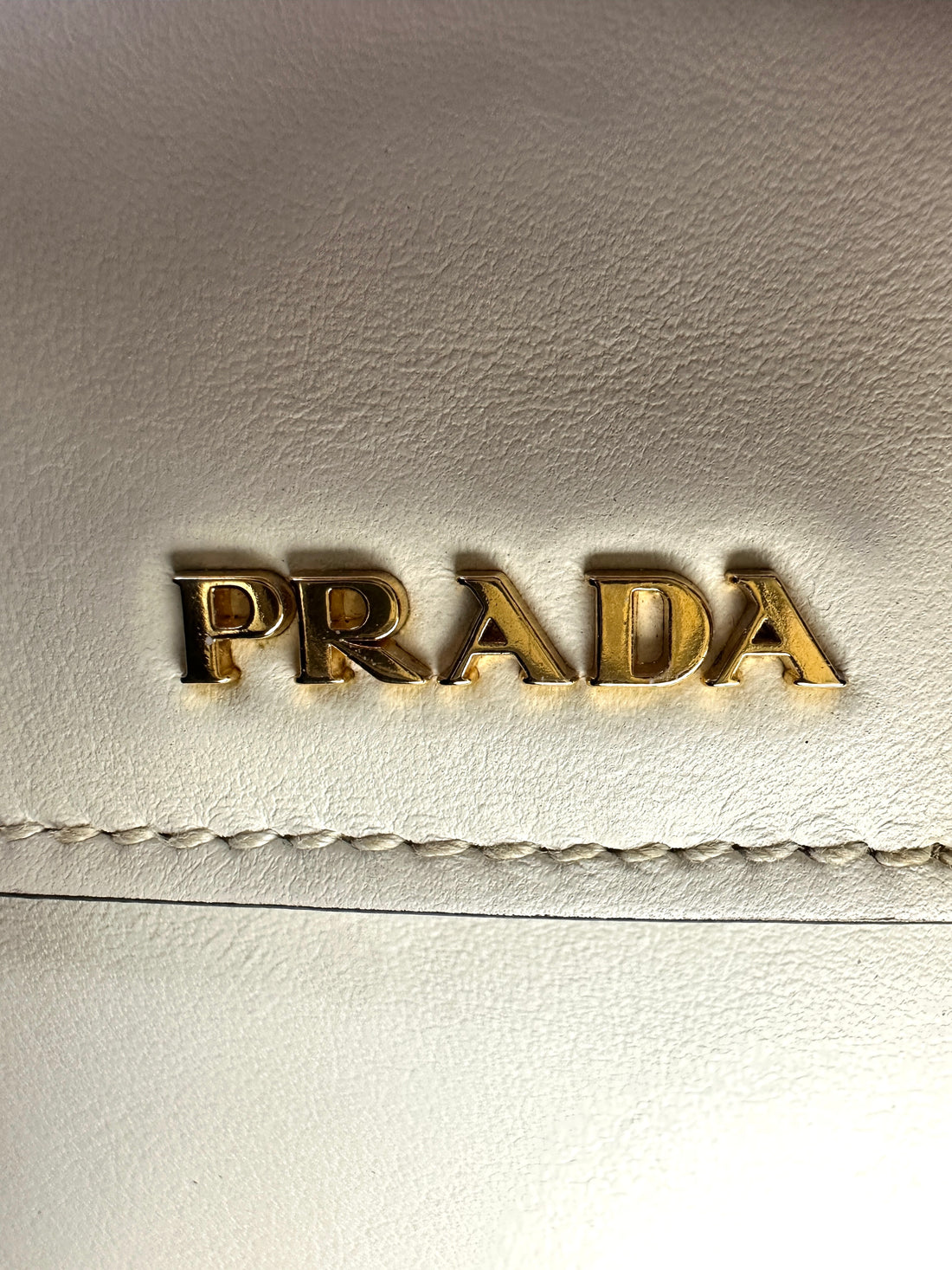 Prada Galleria Black Saffiano Leather Handle Bag PR320