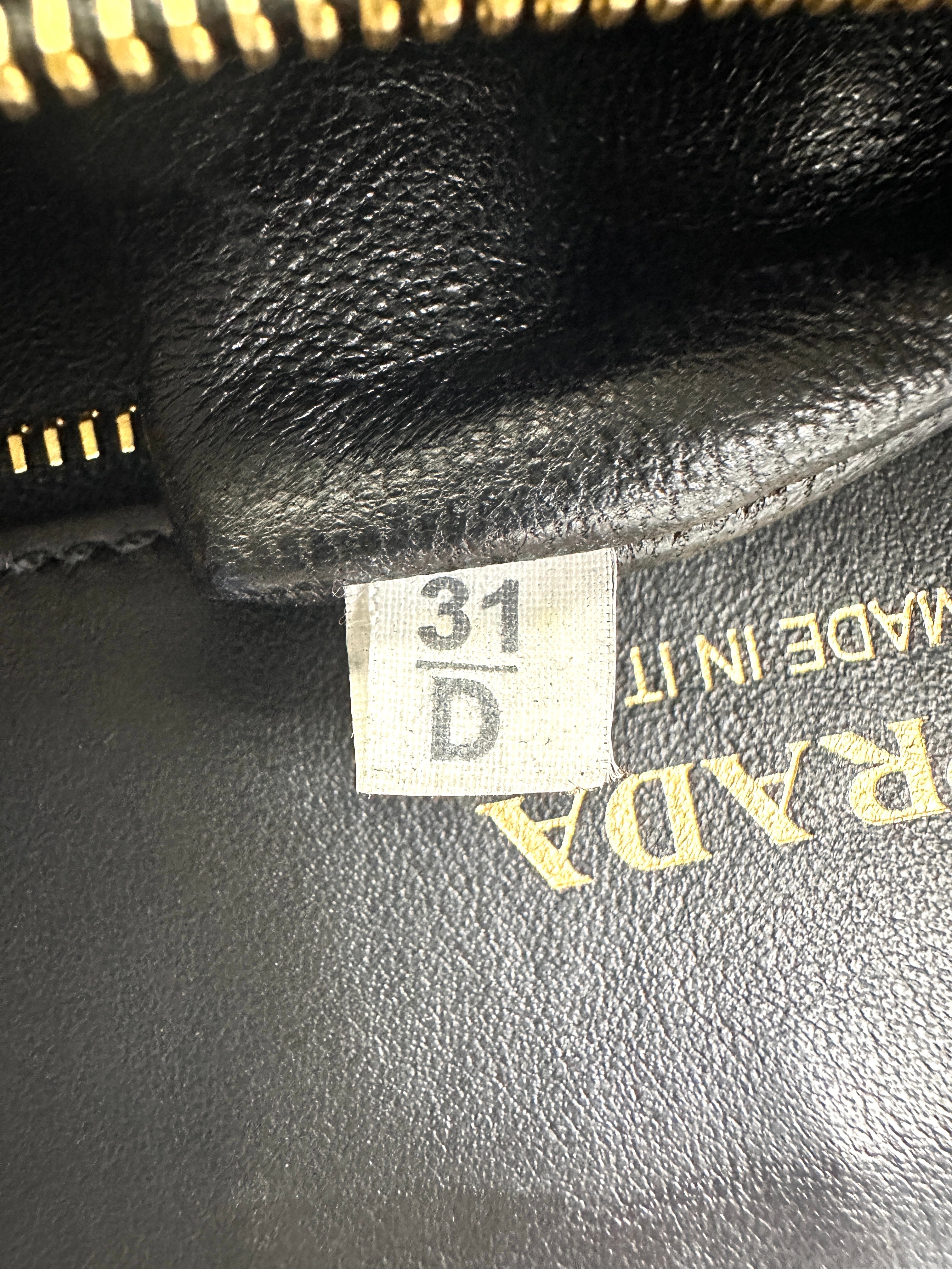Prada Galleria Black Saffiano Leather Handle Bag PR320