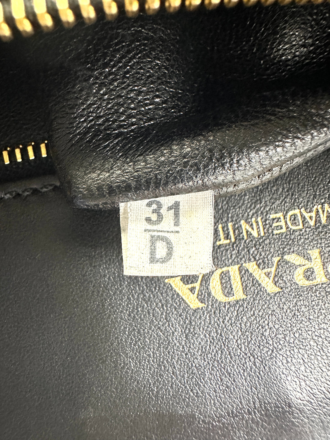 Prada Galleria Black Saffiano Leather Handle Bag PR320