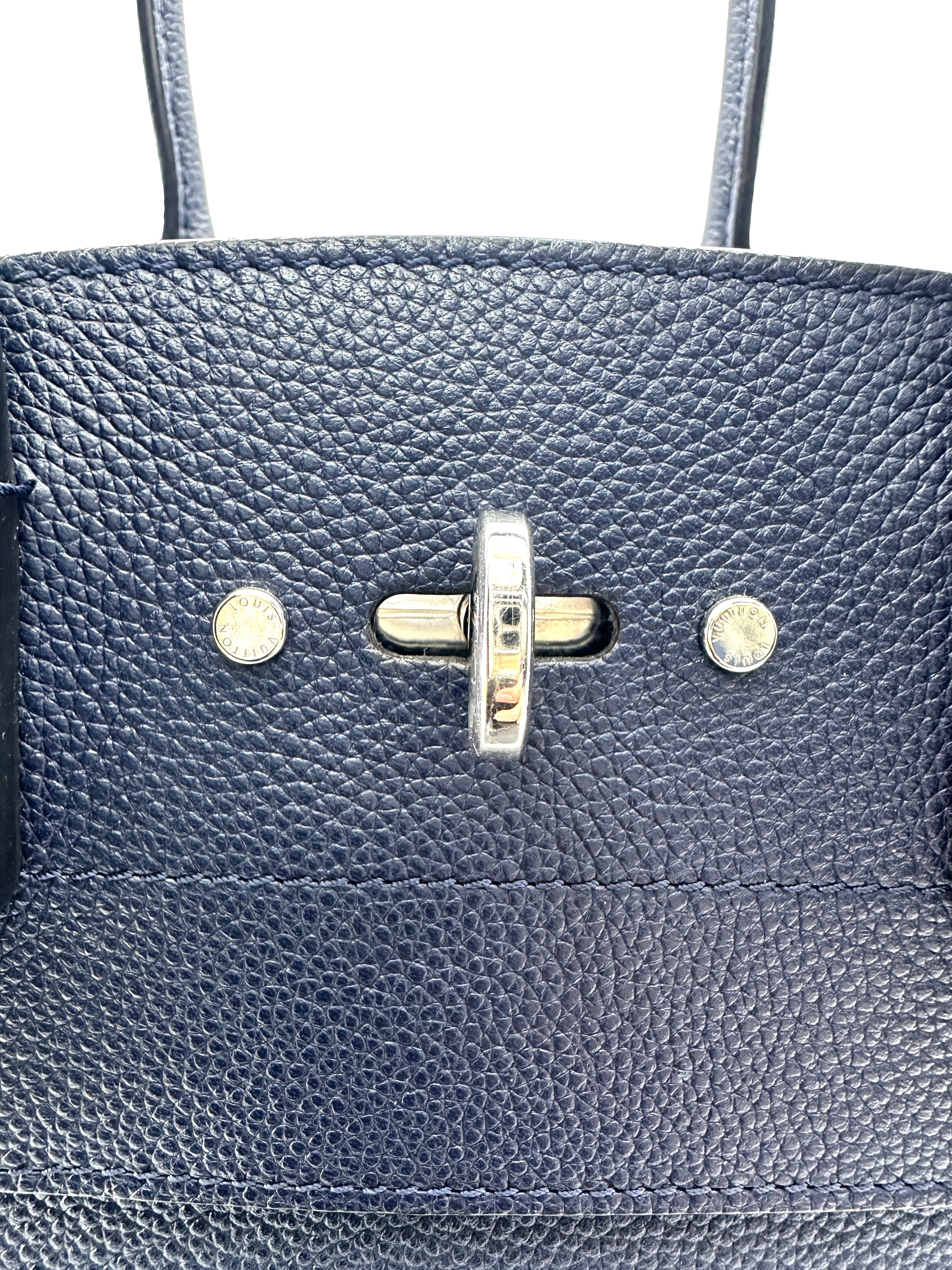 Louis Vuitton City Steamer Black Grained Leather Handle Bag LV2697