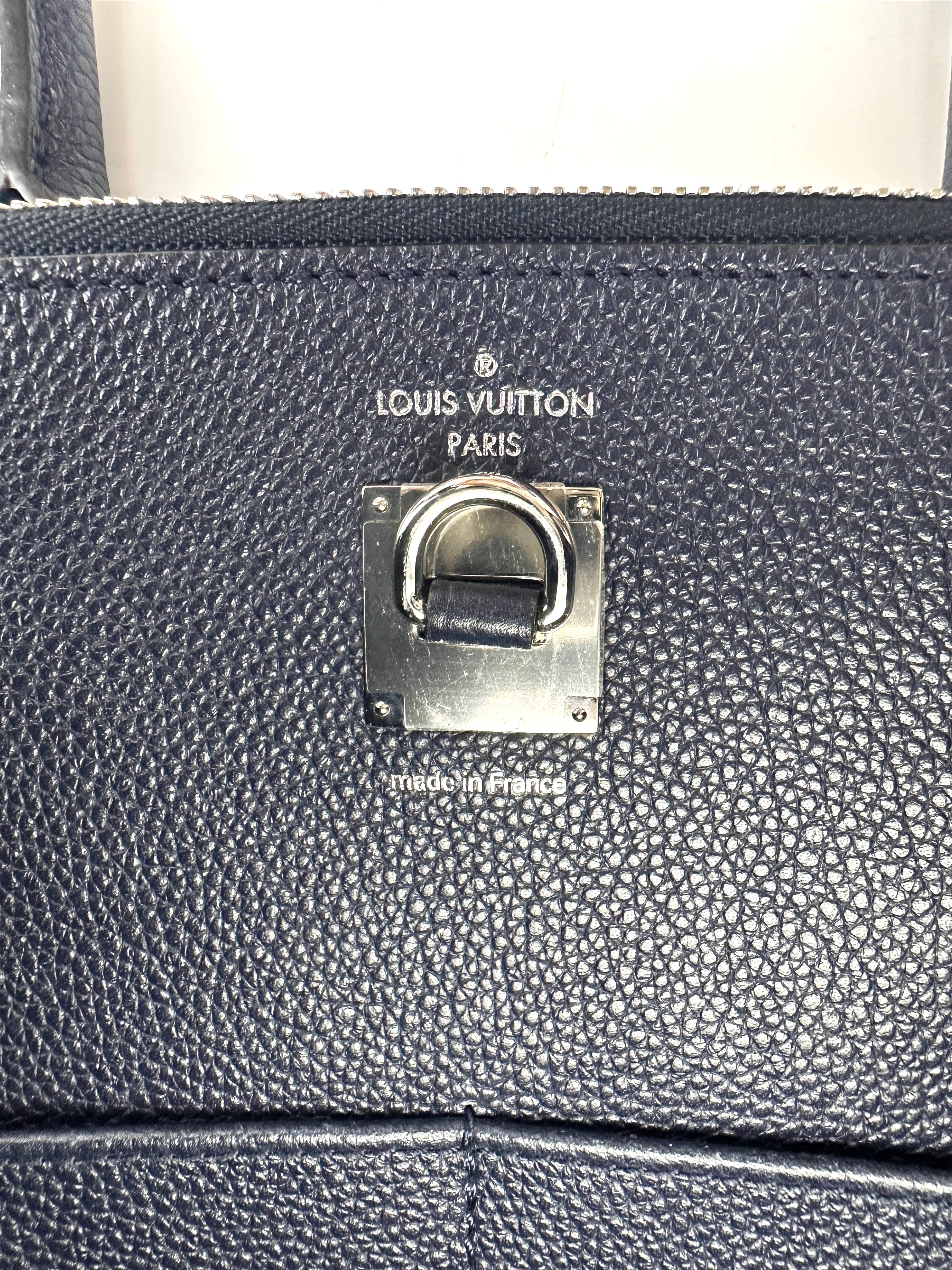 Louis Vuitton City Steamer Black Grained Leather Handle Bag LV2697
