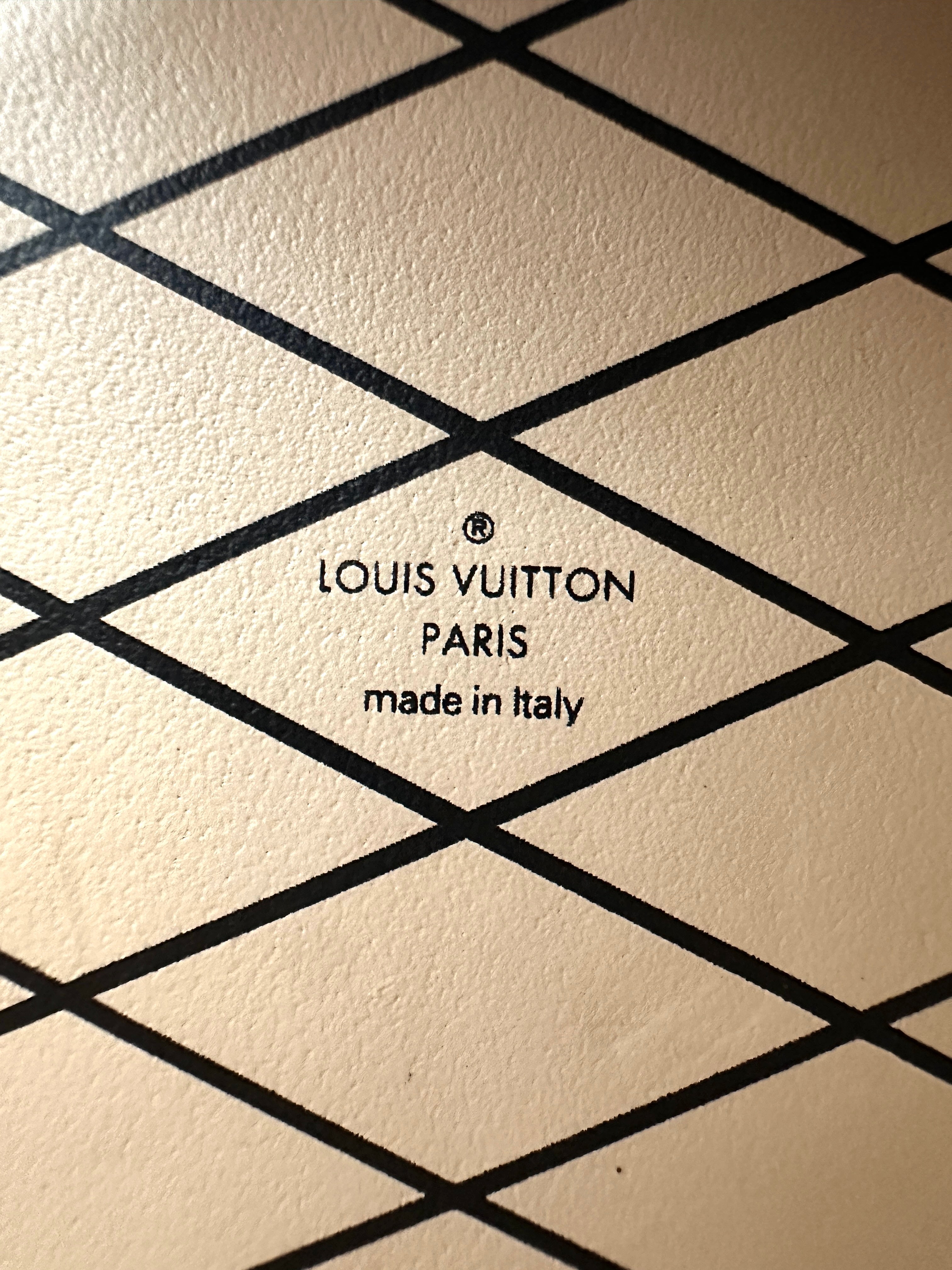 Louis Vuitton Petite Malle Black Epi Leather Shoulder Bag LV2692