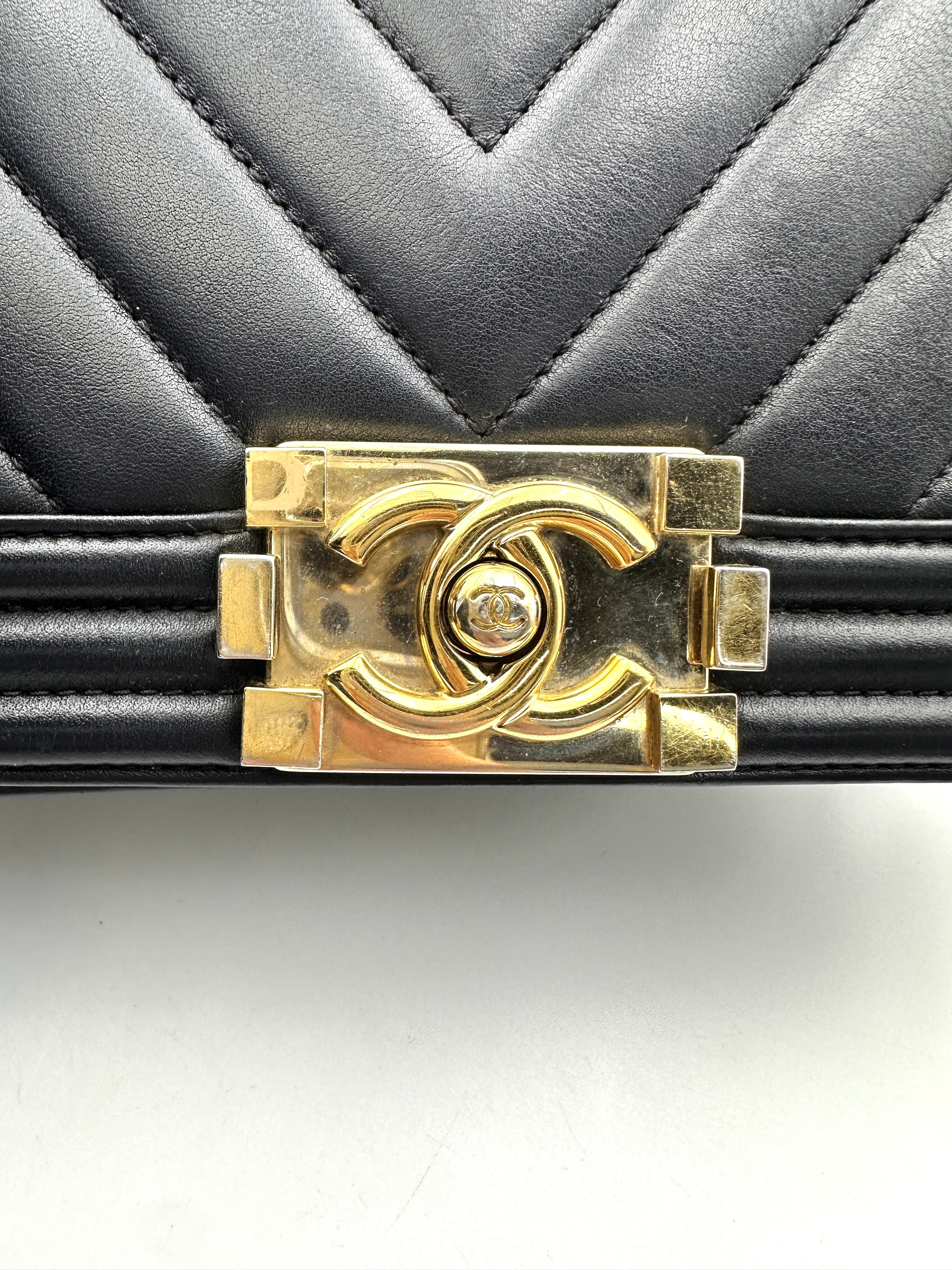 Chanel LeBoy Black Chevron Quilted Calfskin Small Size Flap Bag With Gold Buckle(26***67) IRIS205