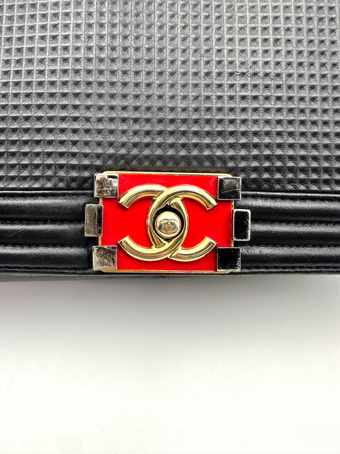 Chanel LeBoy Navy Cube Embossed Flap Bag(18***00) CC1926