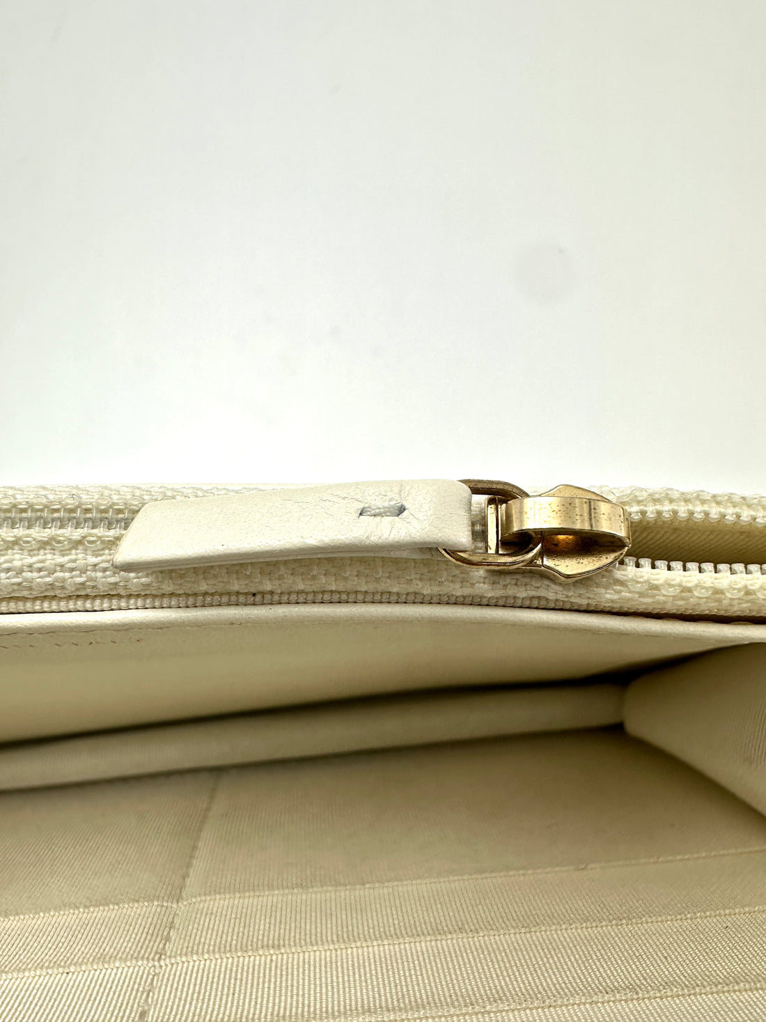 Chanel 2.55 Reissue White Quilted Calfskin Wallet On Chain(J8***16) CC1931