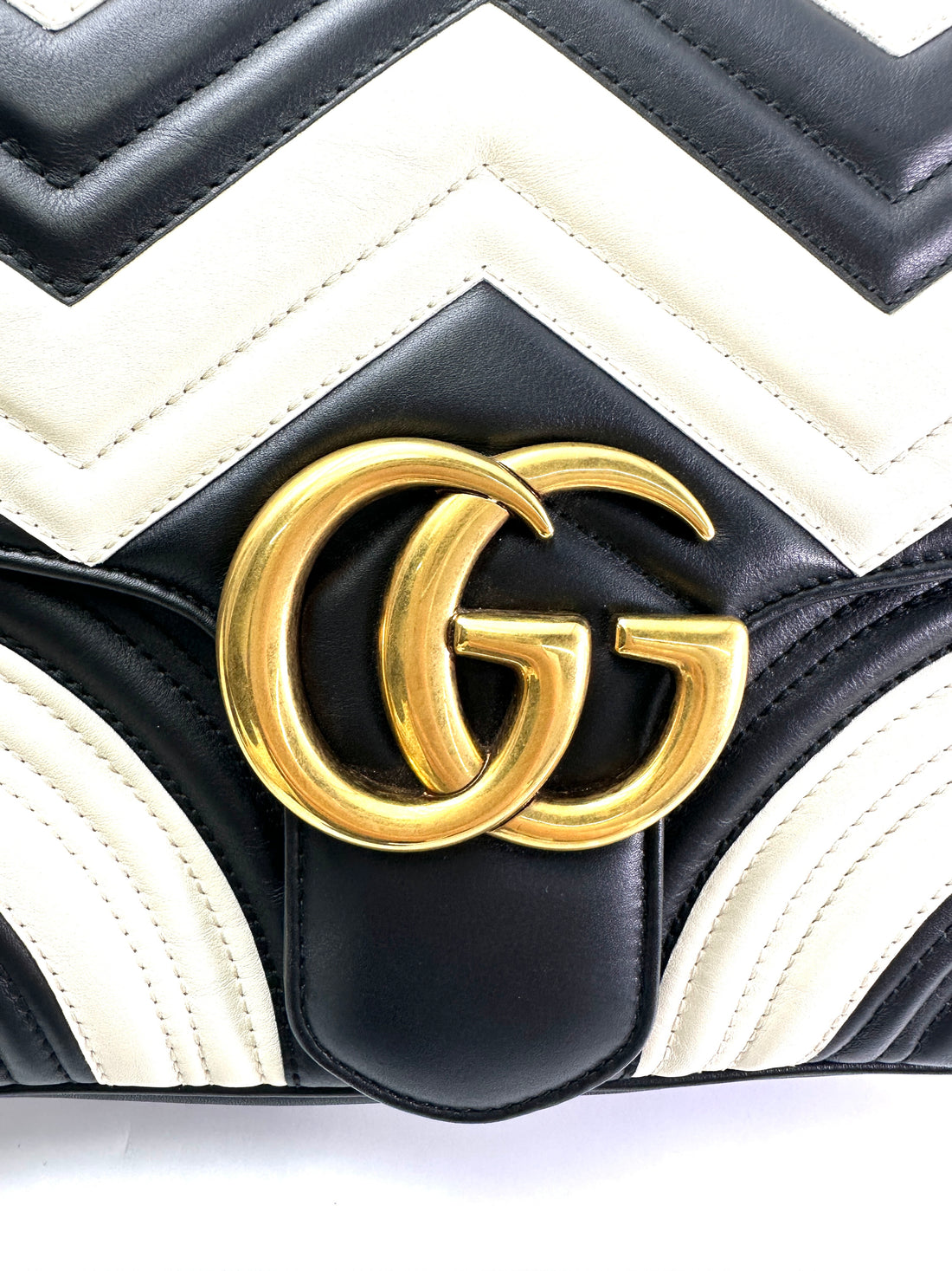 Gucci GG Marmont Black/White Matelasse Leather Shoulder Bag GG964
