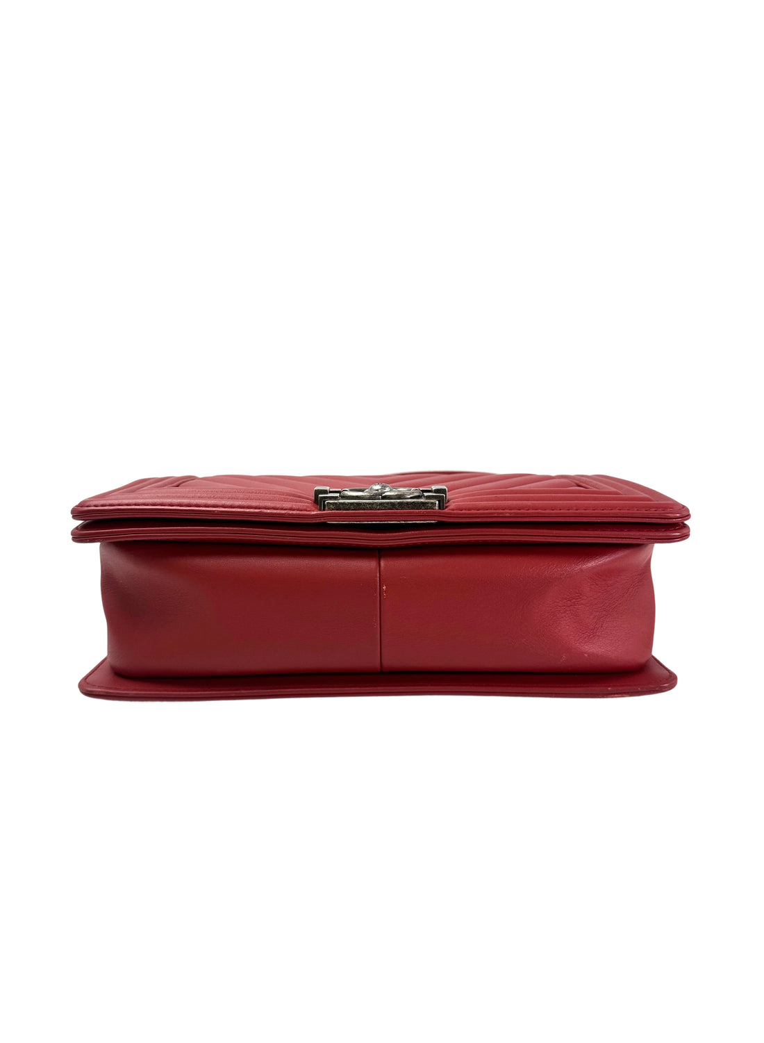 Chanel LeBoy Red Chevron Quilted Leather Medium Size Flap Bag With Silver Buckle(25***15) CC1935