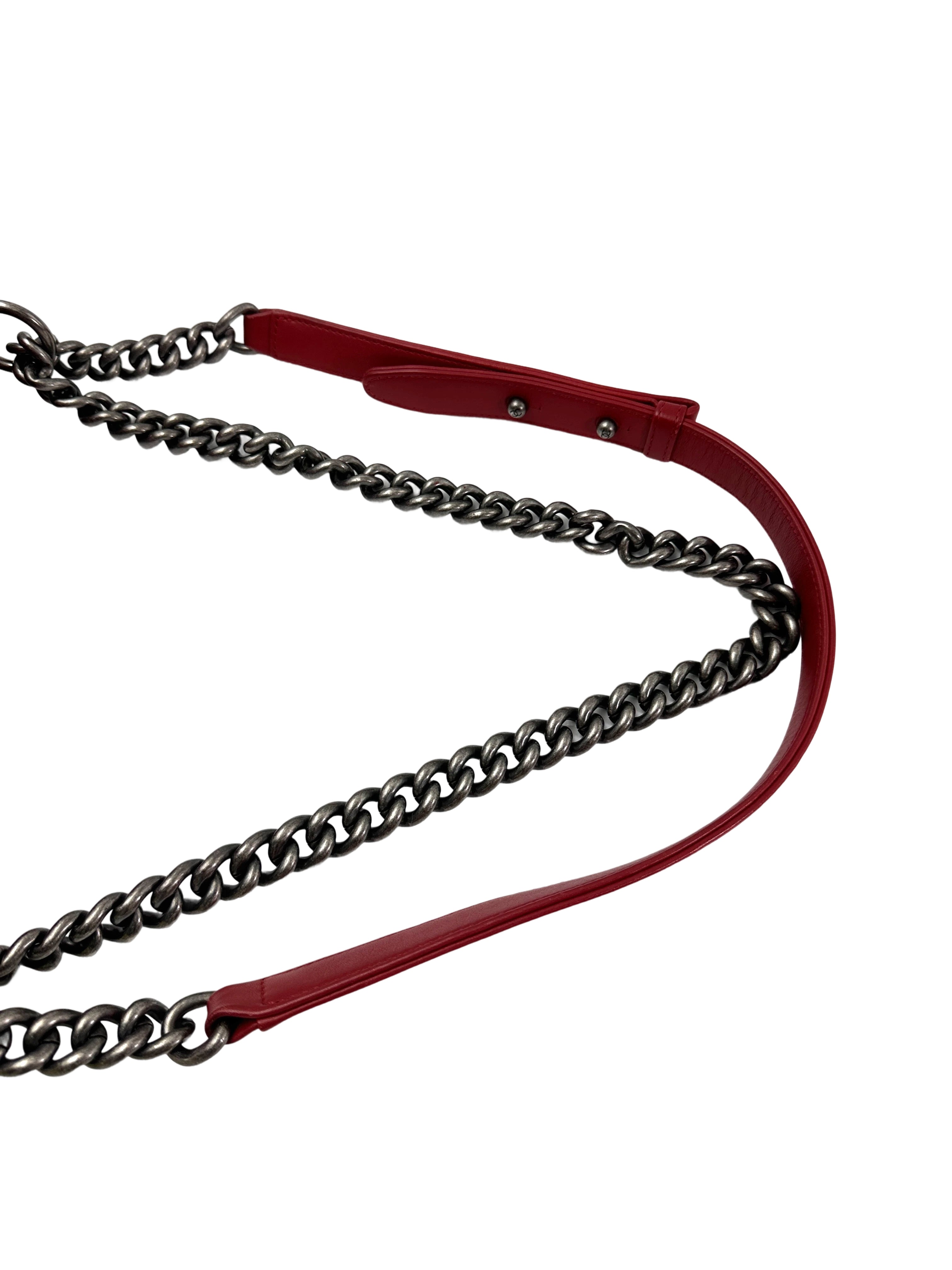 Chanel LeBoy Red Chevron Quilted Leather Medium Size Flap Bag With Silver Buckle(25***15) CC1935