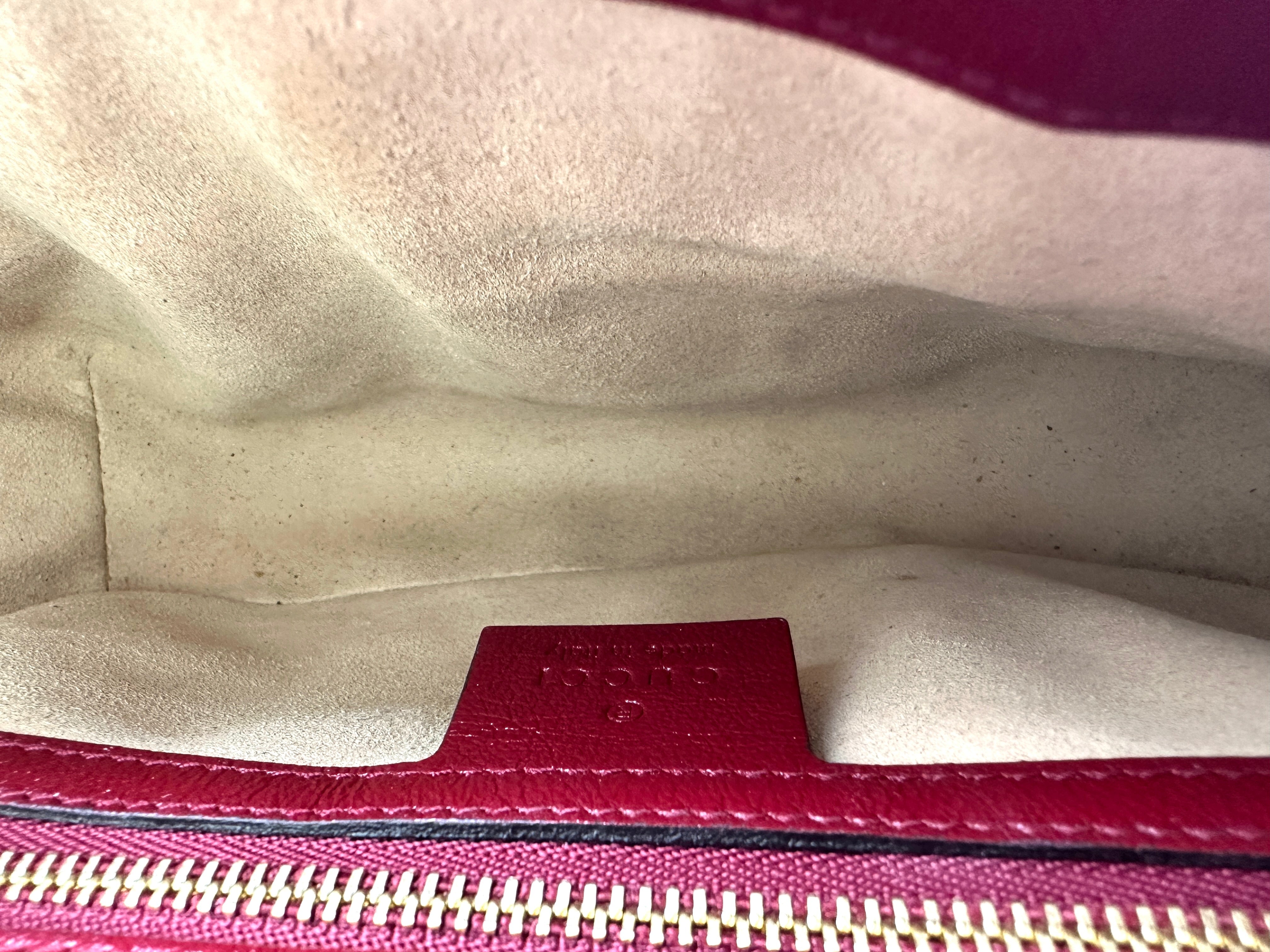 Gucci GG Marmont Beige Canvas Shoulder Bag With Red Trim GG957