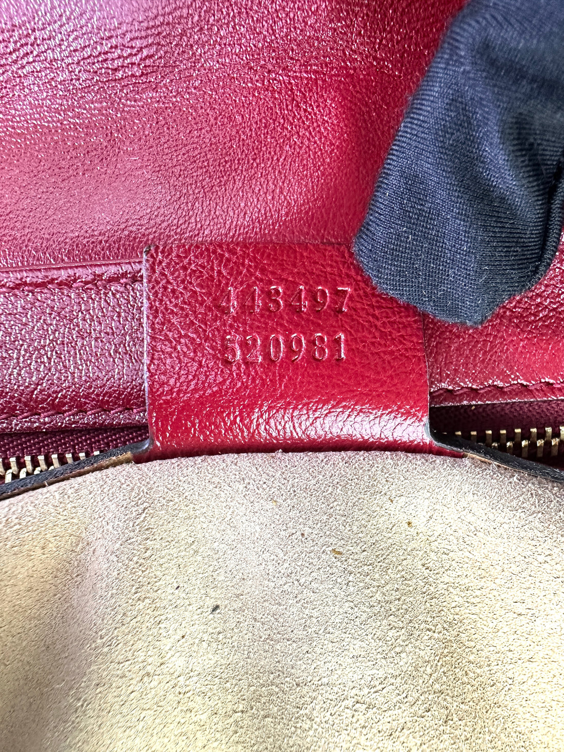 Gucci GG Marmont Beige Canvas Shoulder Bag With Red Trim GG957