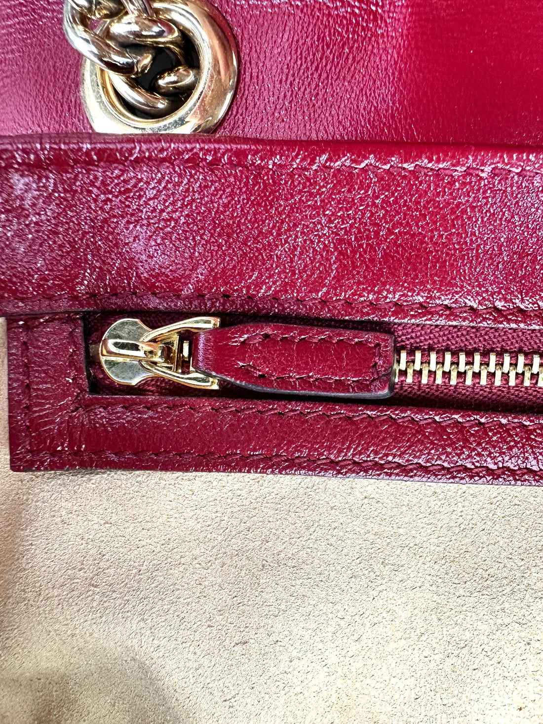 Gucci GG Marmont Beige Canvas Shoulder Bag With Red Trim GG957