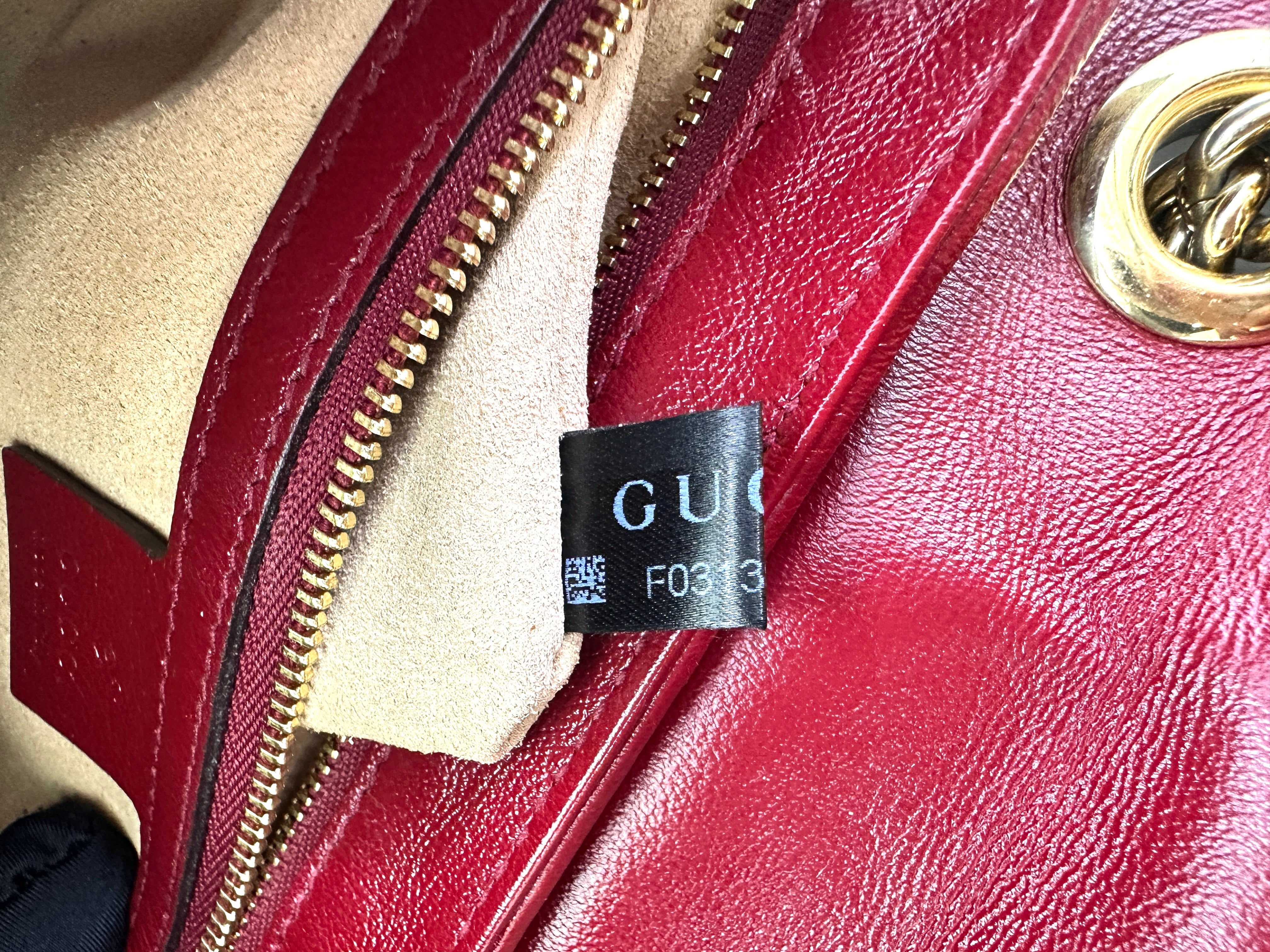 Gucci GG Marmont Beige Canvas Shoulder Bag With Red Trim GG957