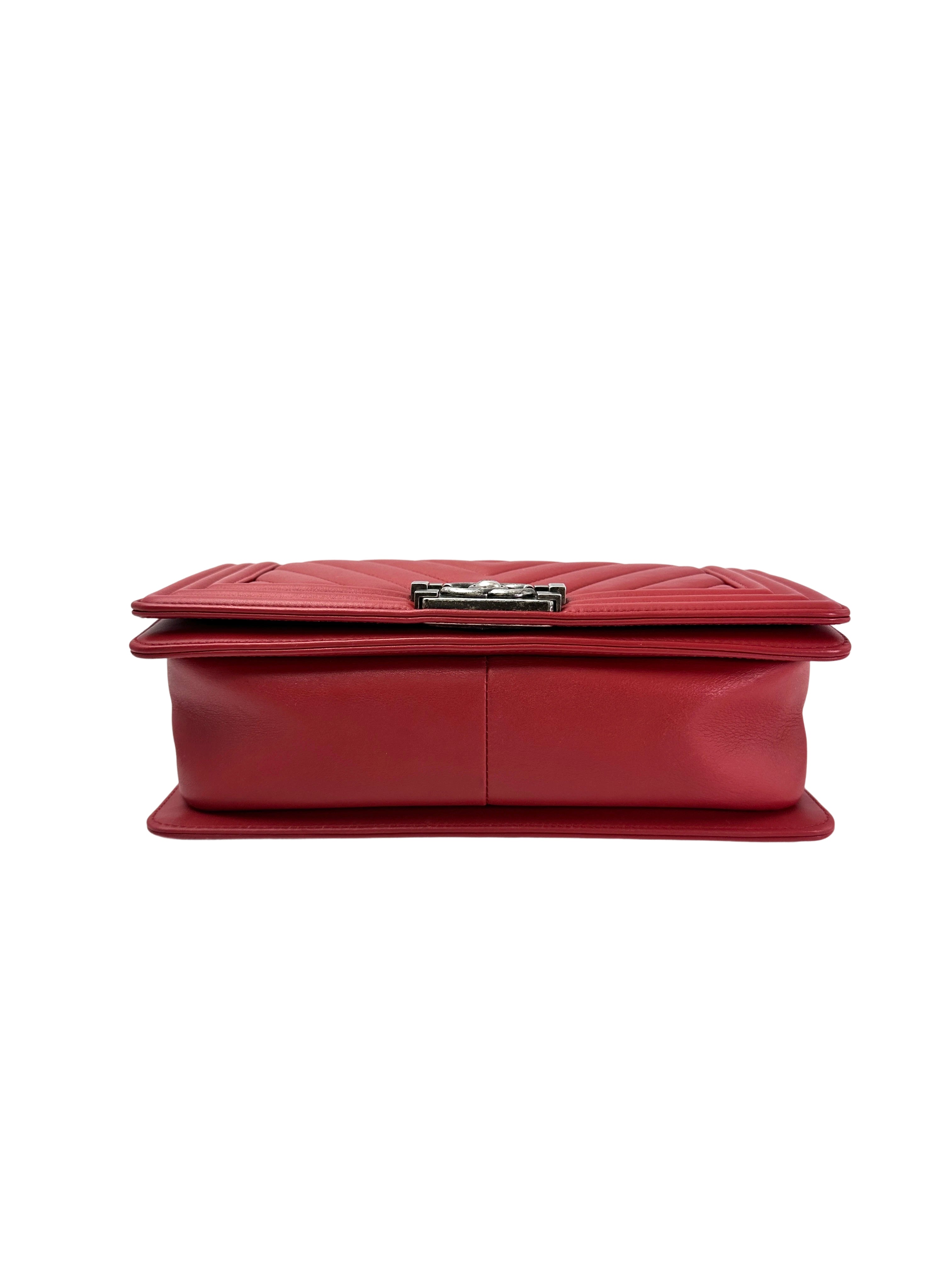 Chanel LeBoy Red Chevron Quilted Leather Flap Bag With Silver Buckle(25***10) CC1937