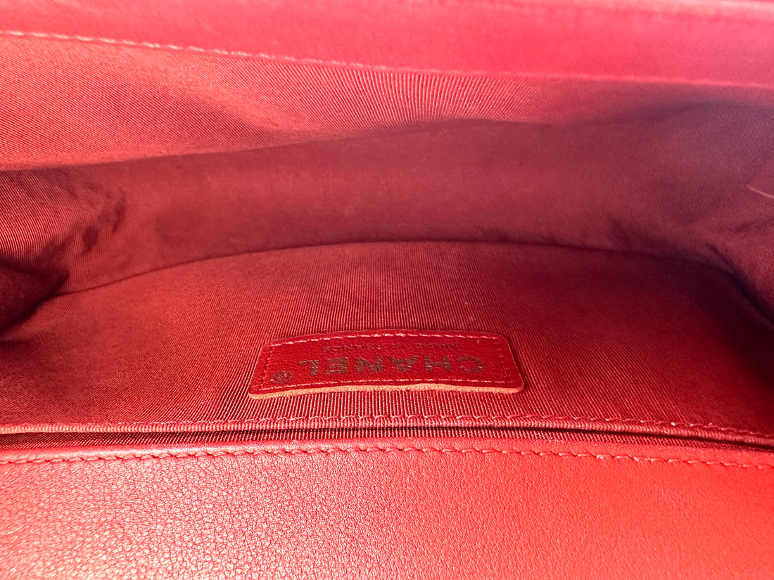 Chanel LeBoy Red Chevron Quilted Leather Flap Bag With Silver Buckle(25***10) CC1937