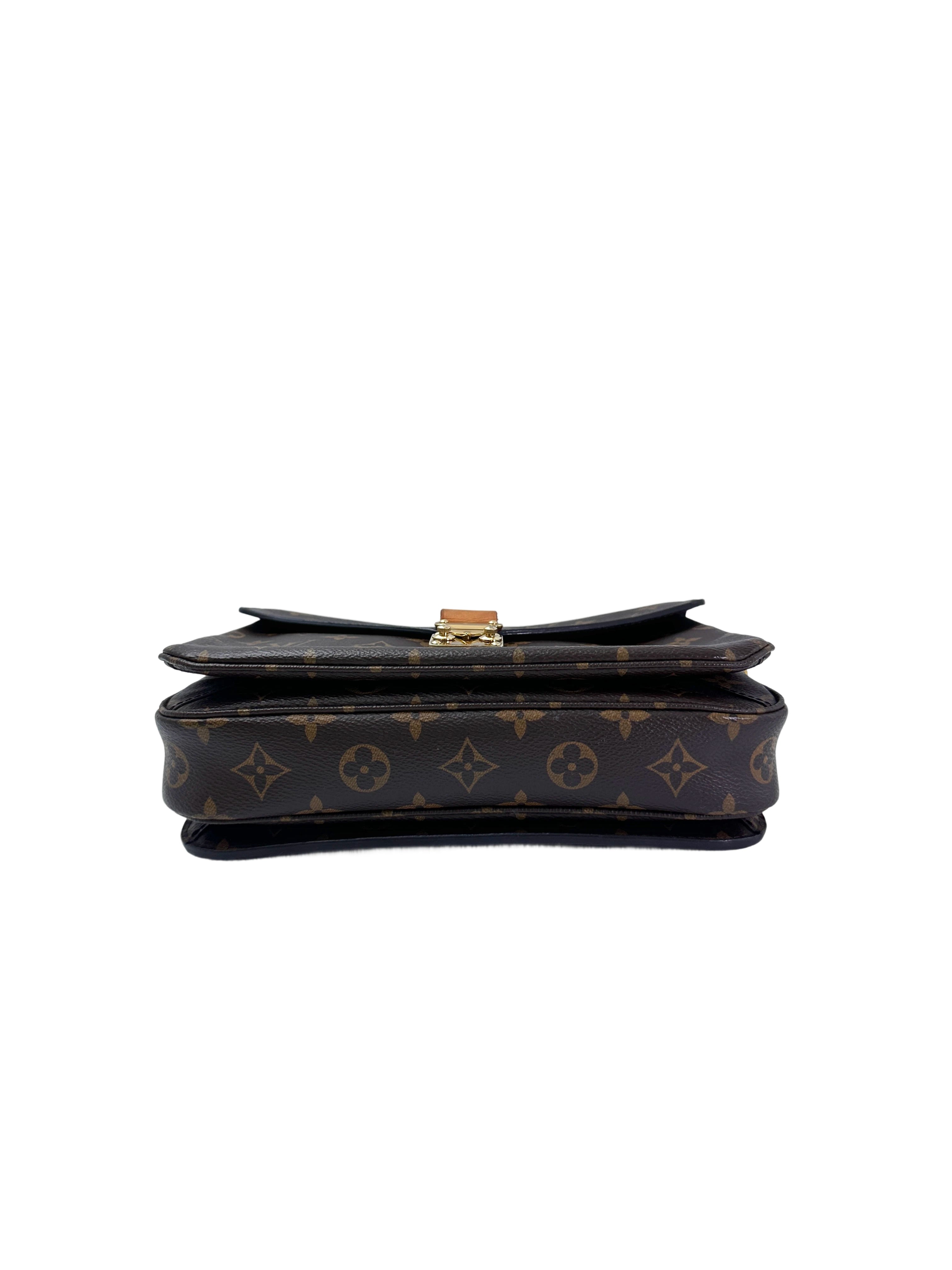 Louis Vuitton Monogram Canvas Pochette Metis LV2703