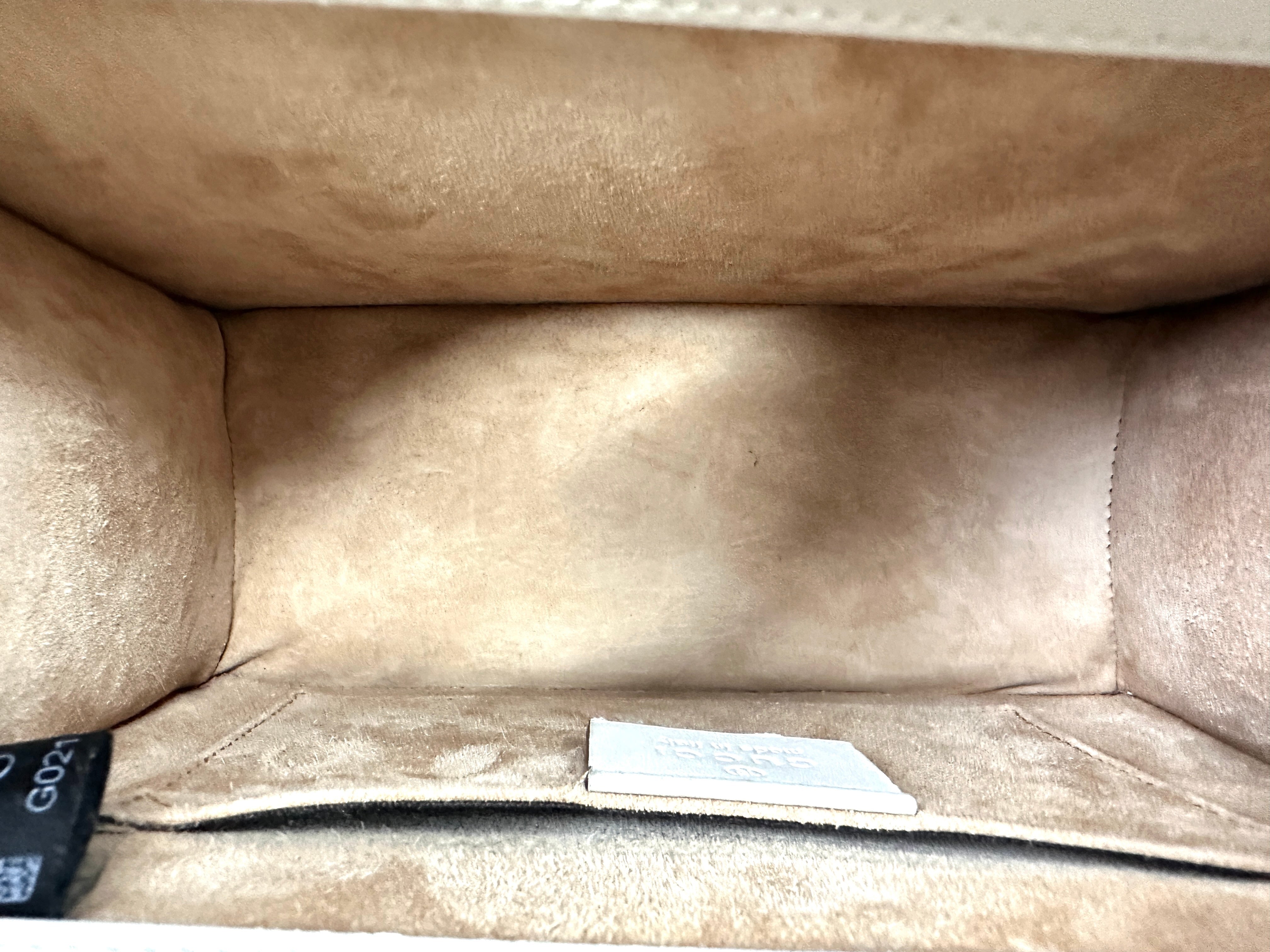 Gucci Sylvie White Leather Top Handle Bag GG958