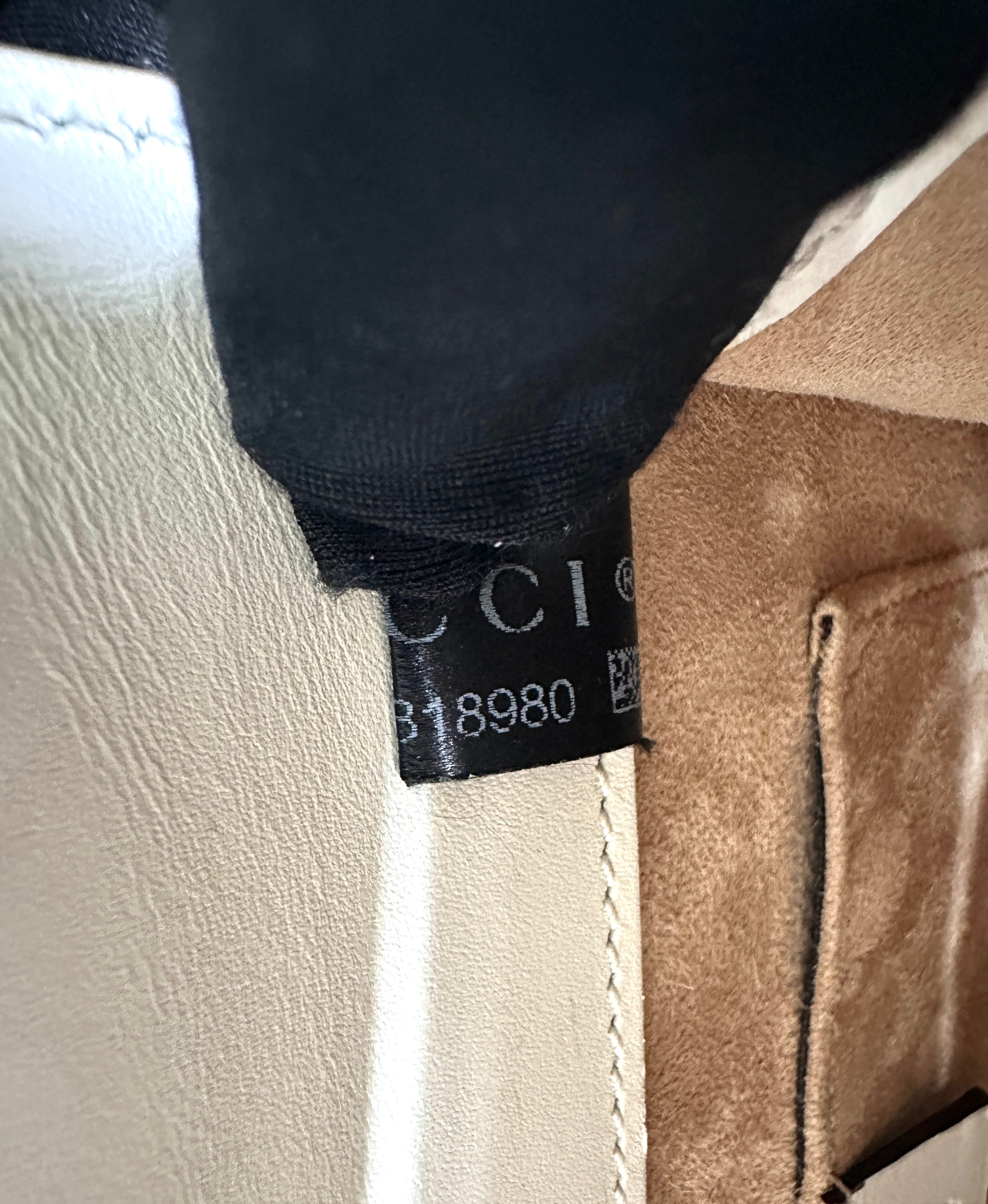 Gucci Sylvie White Leather Top Handle Bag GG958