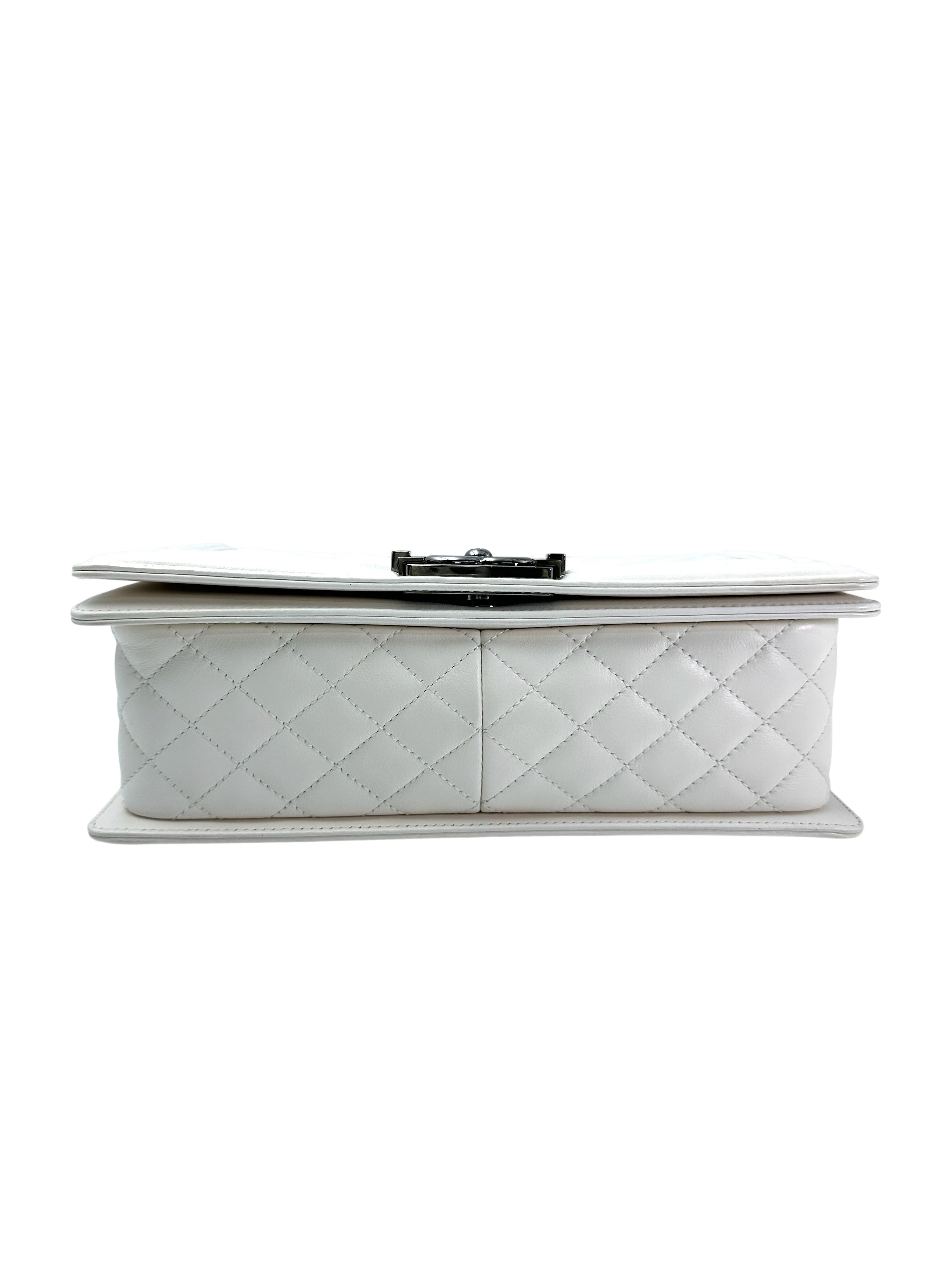 Chanel LeBoy White Quilted Calfskin Medium Size Flap Bag With Silver Buckle(19***99) CC1939
