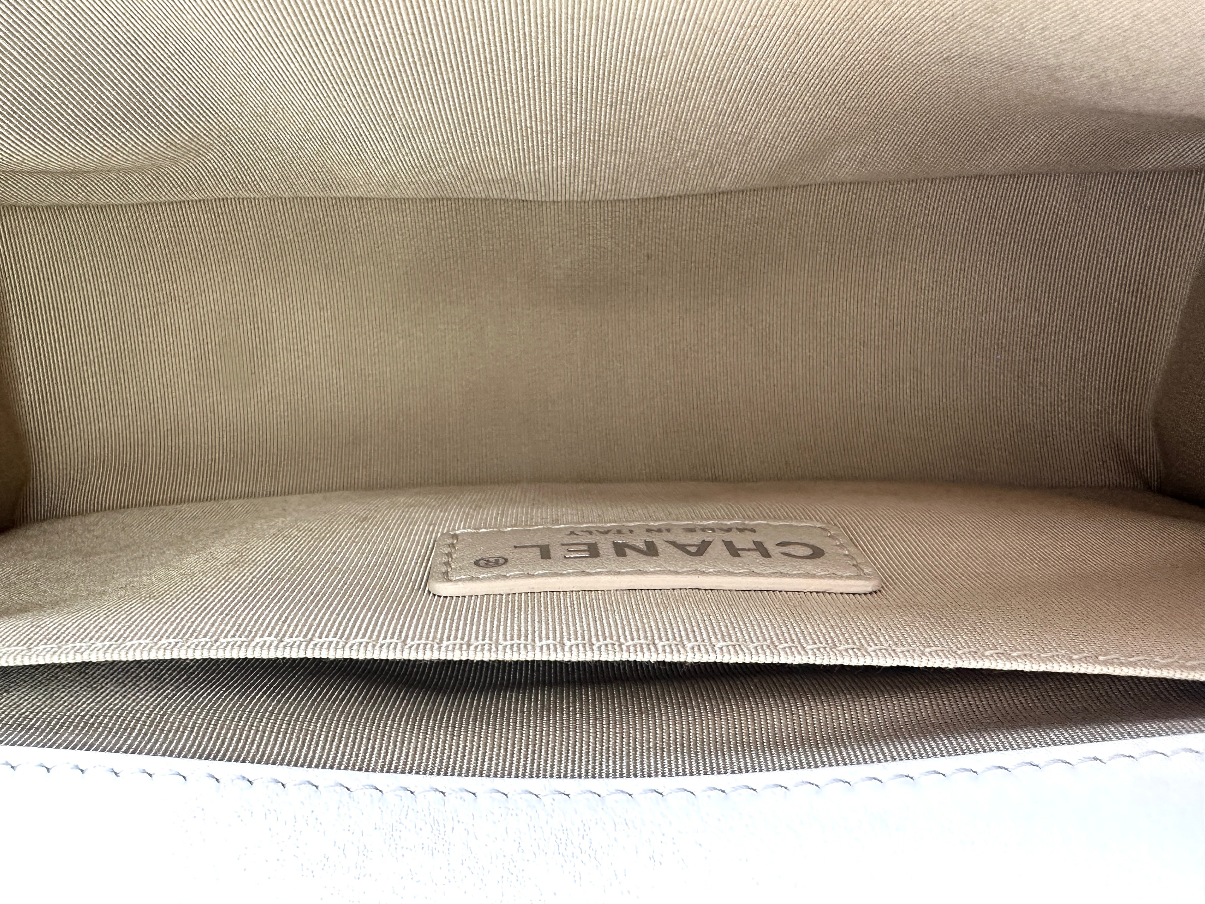 Chanel LeBoy White Quilted Calfskin Medium Size Flap Bag With Silver Buckle(19***99) CC1939