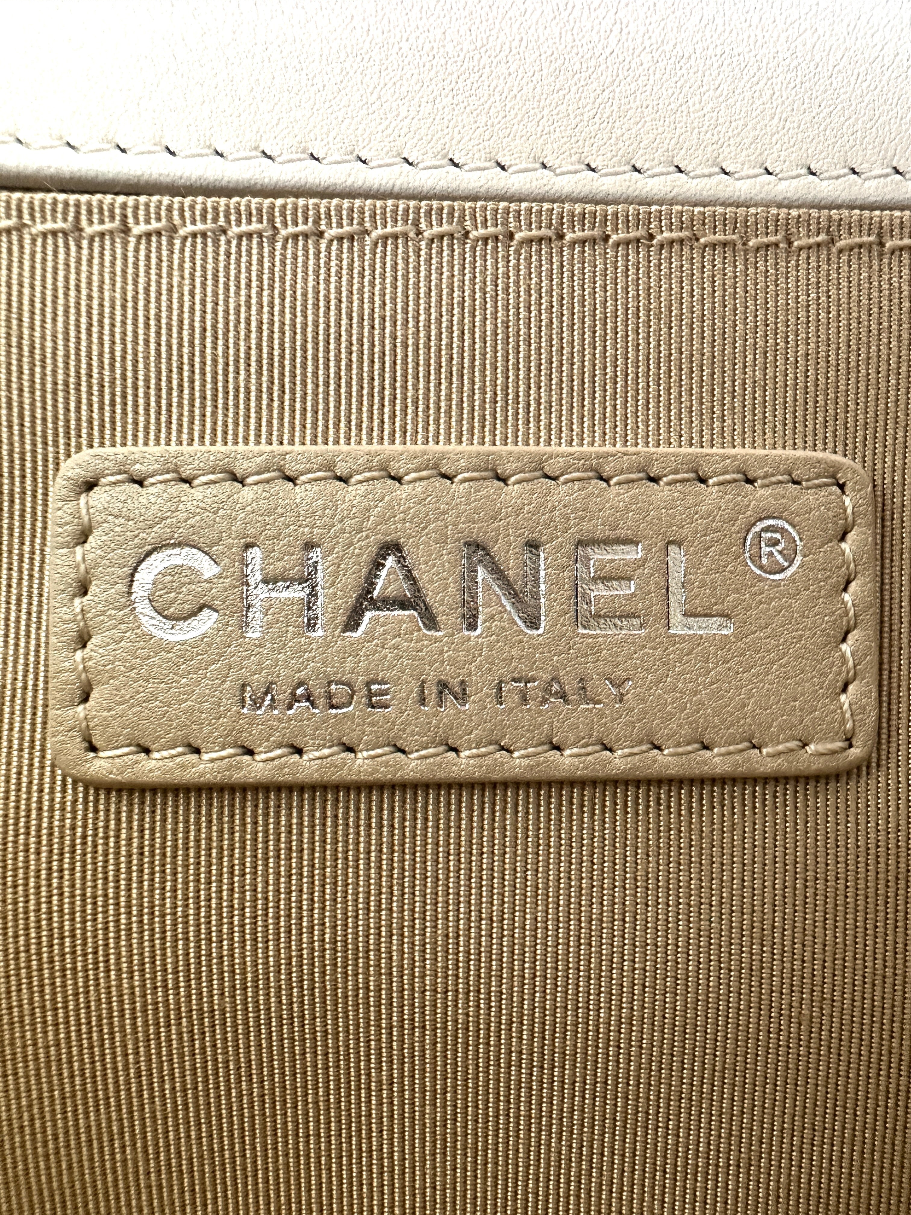 Chanel LeBoy White Quilted Calfskin Medium Size Flap Bag With Silver Buckle(19***99) CC1939