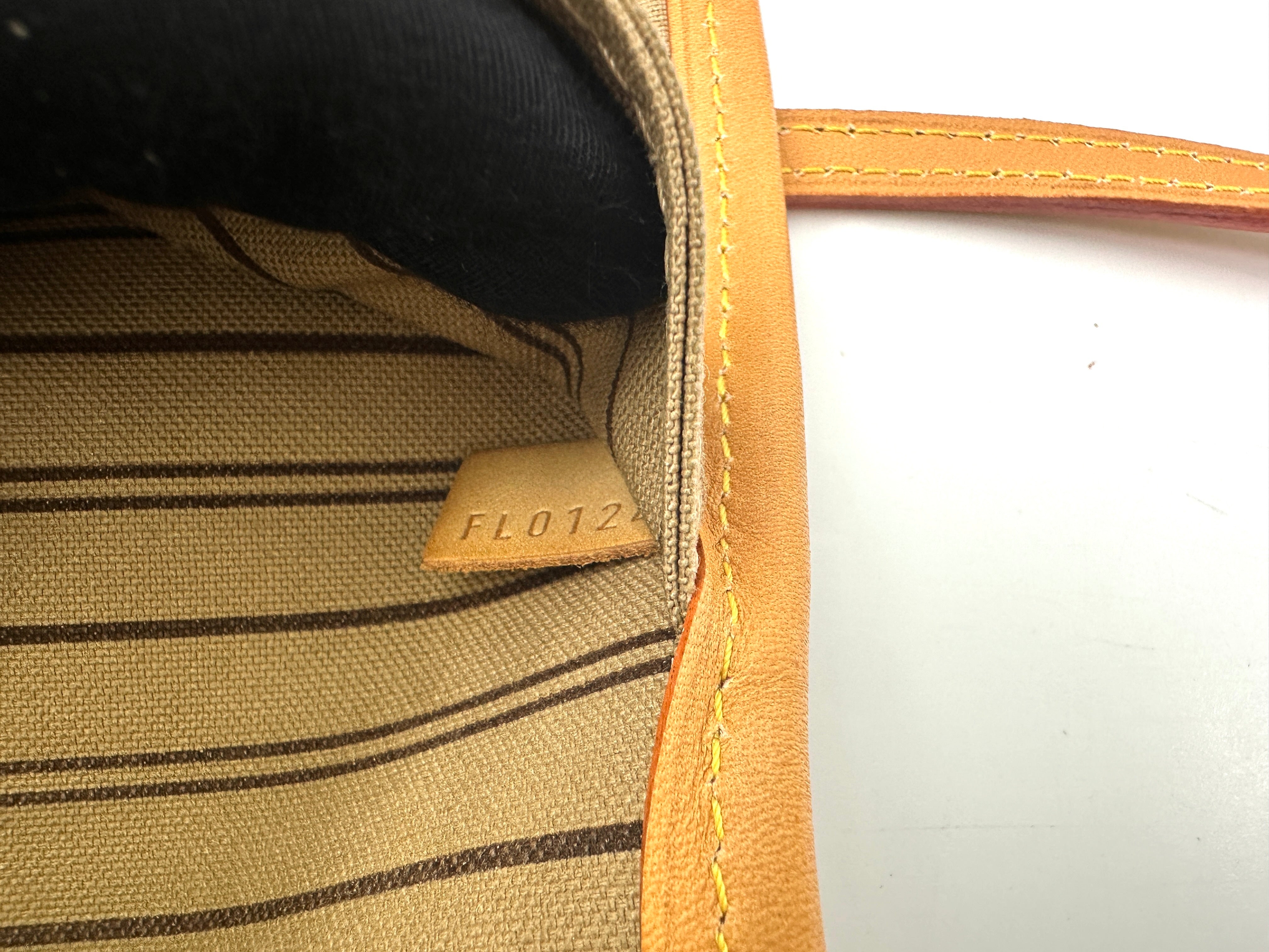 Louis Vuitton Neverfull GM Monogram Canvas Handle Bag LV2707