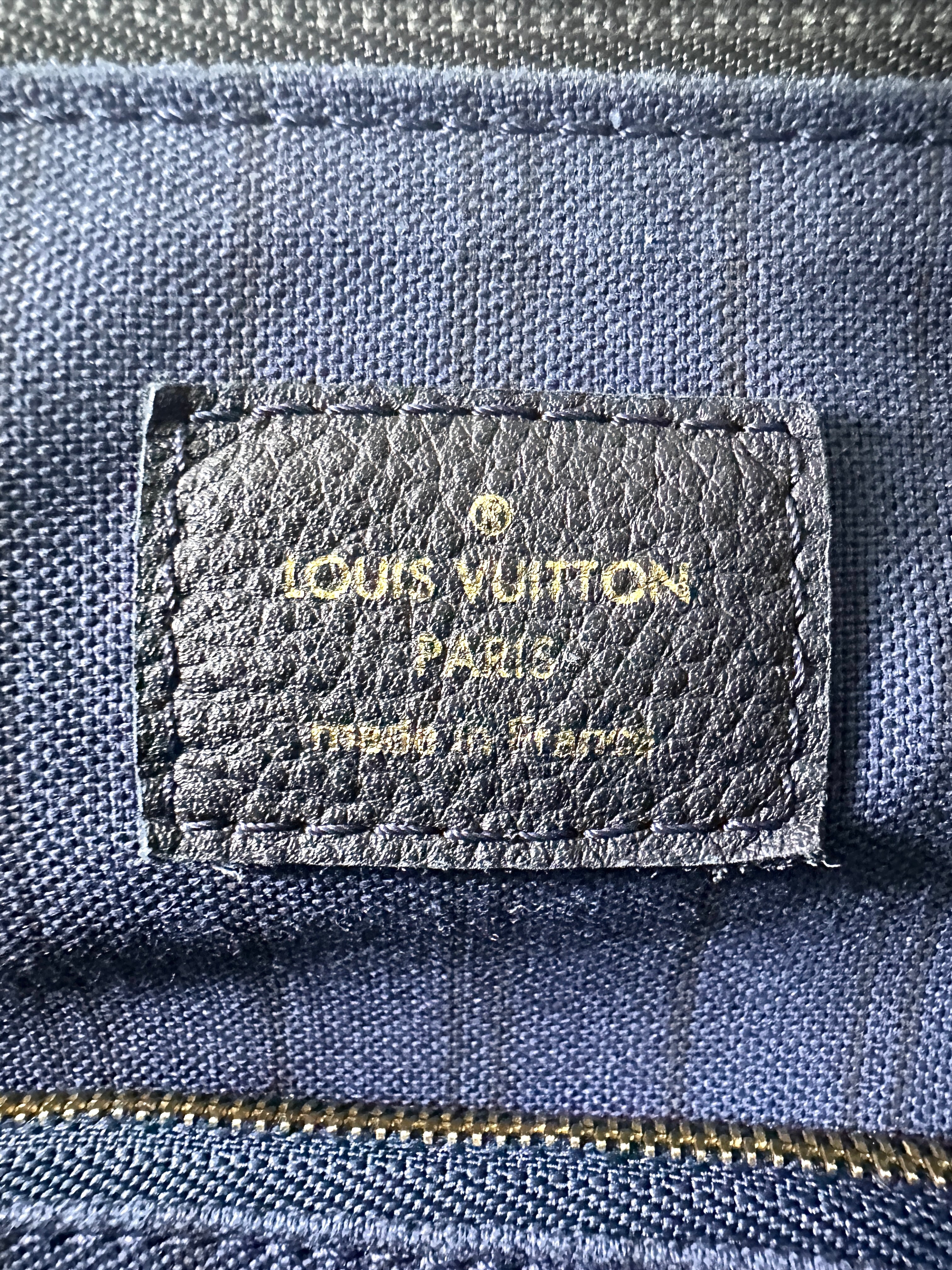 Louis Vuitton Black Monogram Empreinte Lumineuse Tote Handle Bag LV2710