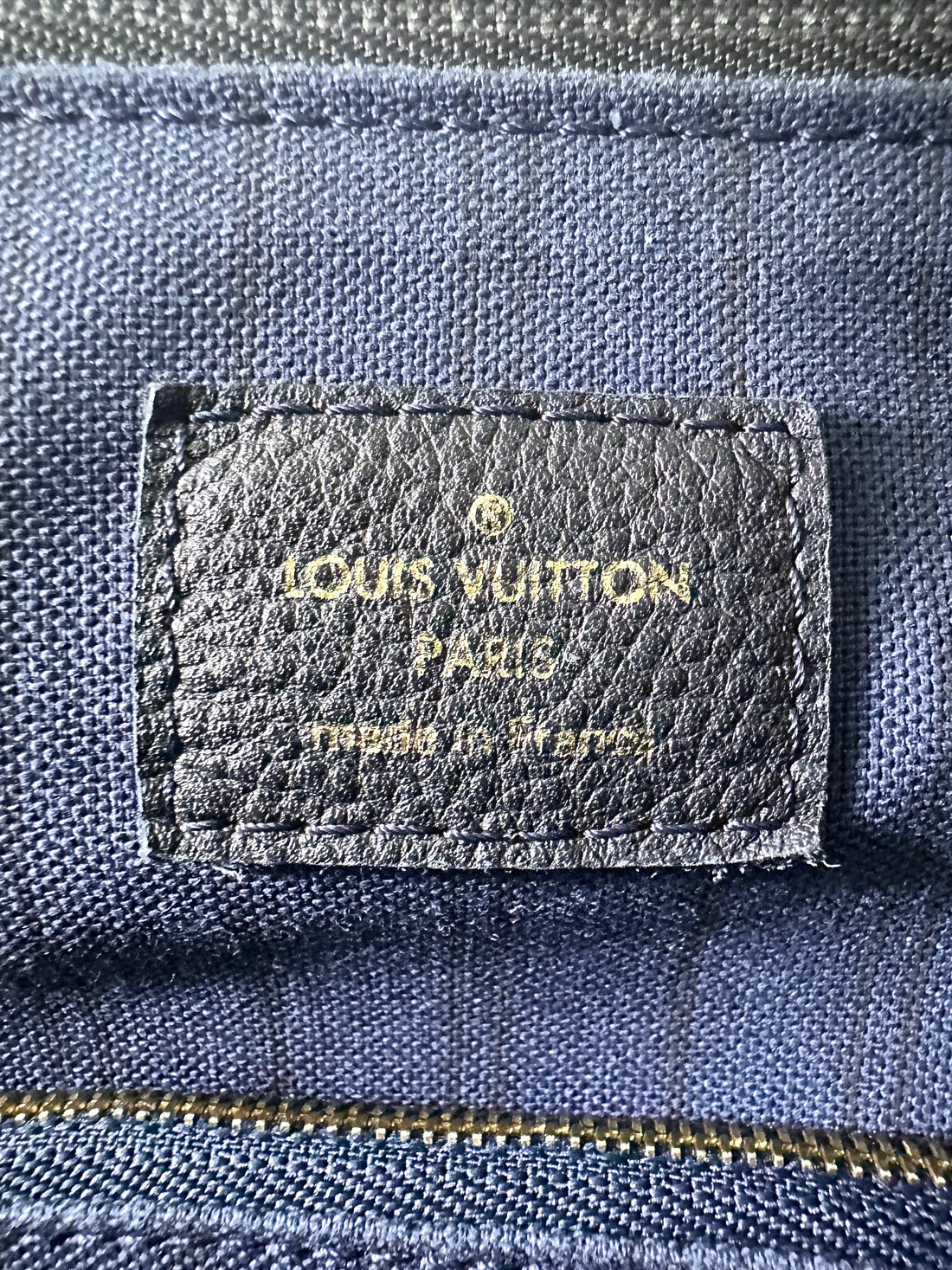 Louis Vuitton Black Monogram Empreinte Lumineuse Tote Handle Bag LV2710