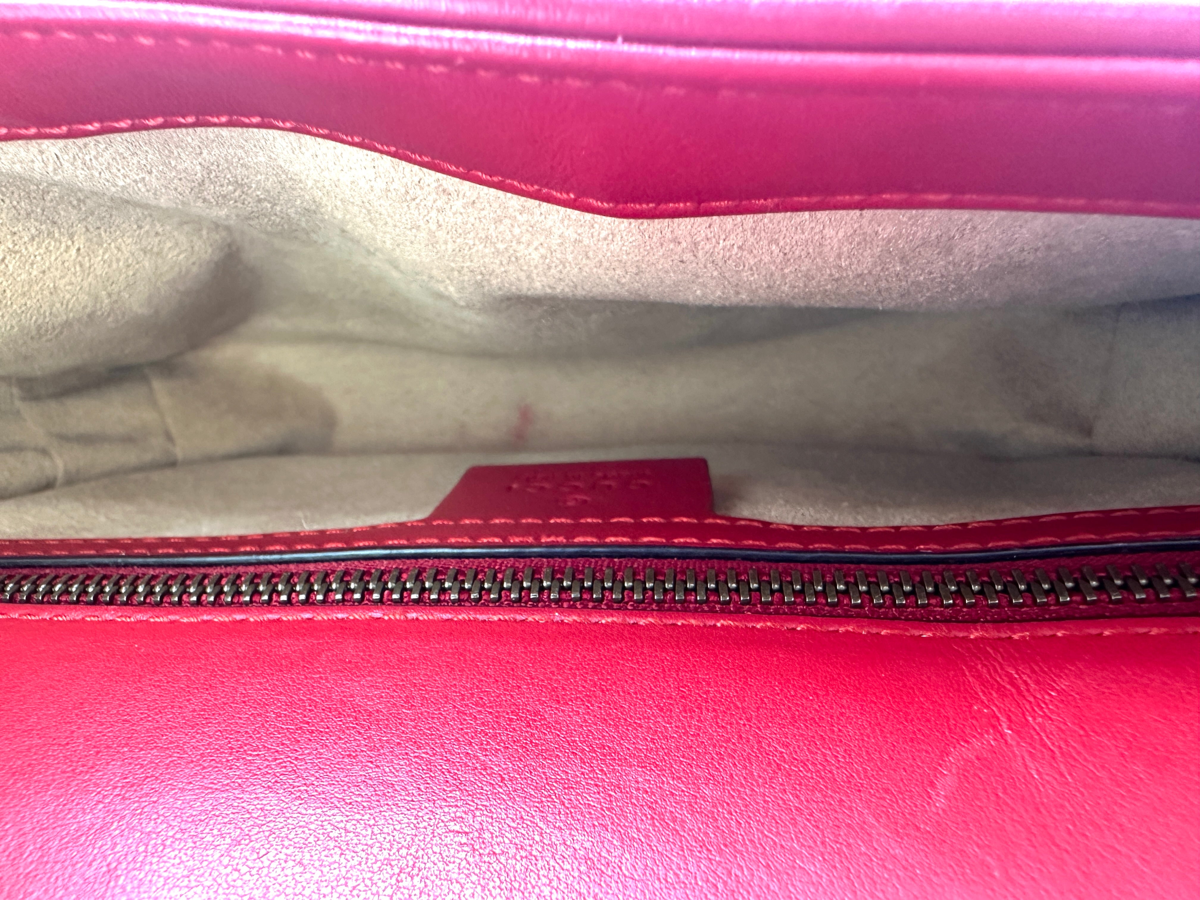 Gucci GG Marmont Red Matelasse Leather Shoulder Bag GG959