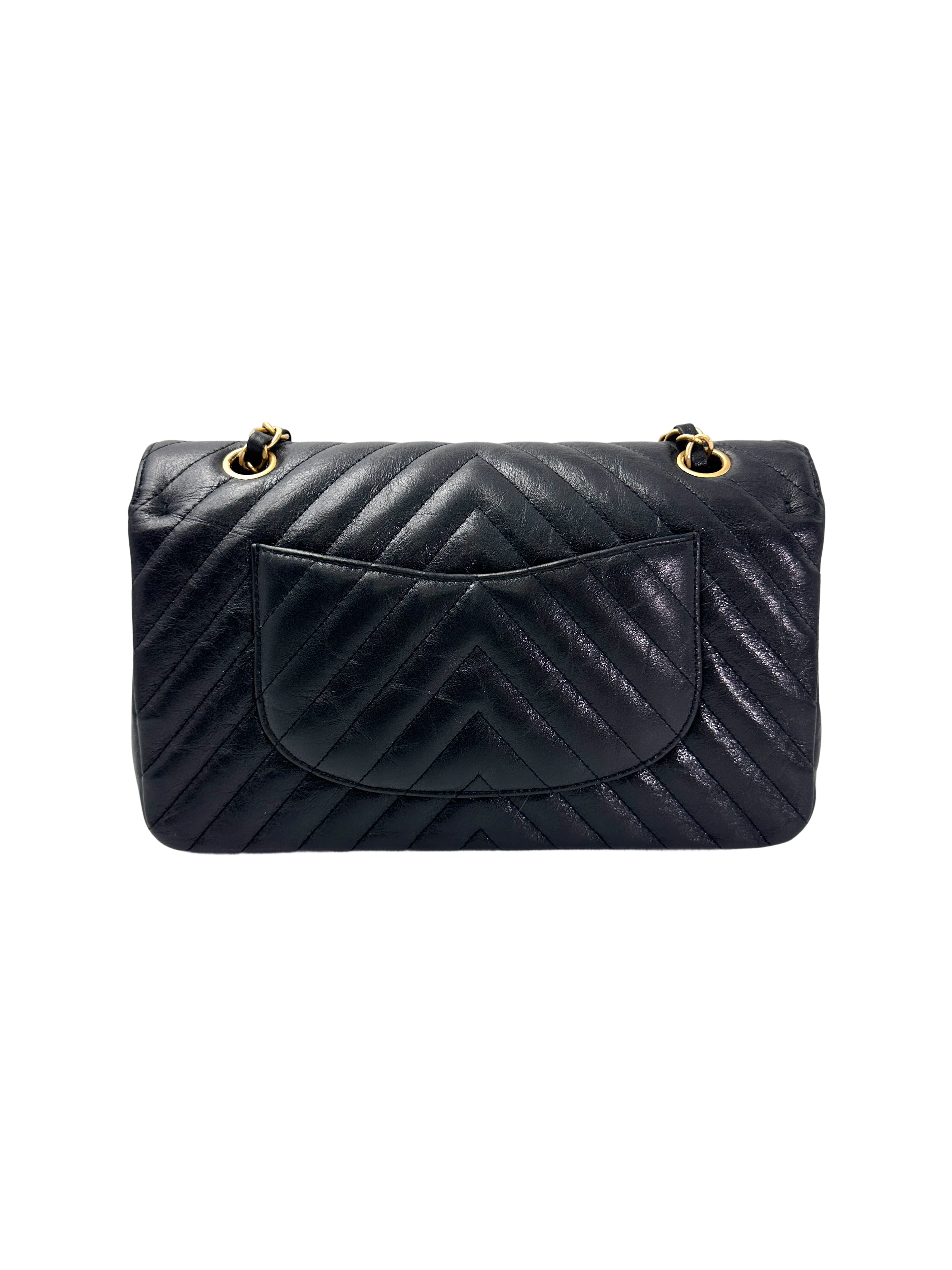Chanel Classic Flap Black Chevron Quilted Leather Medium Size Shoulder Bag With Gold Buckle(26***50) CC1944