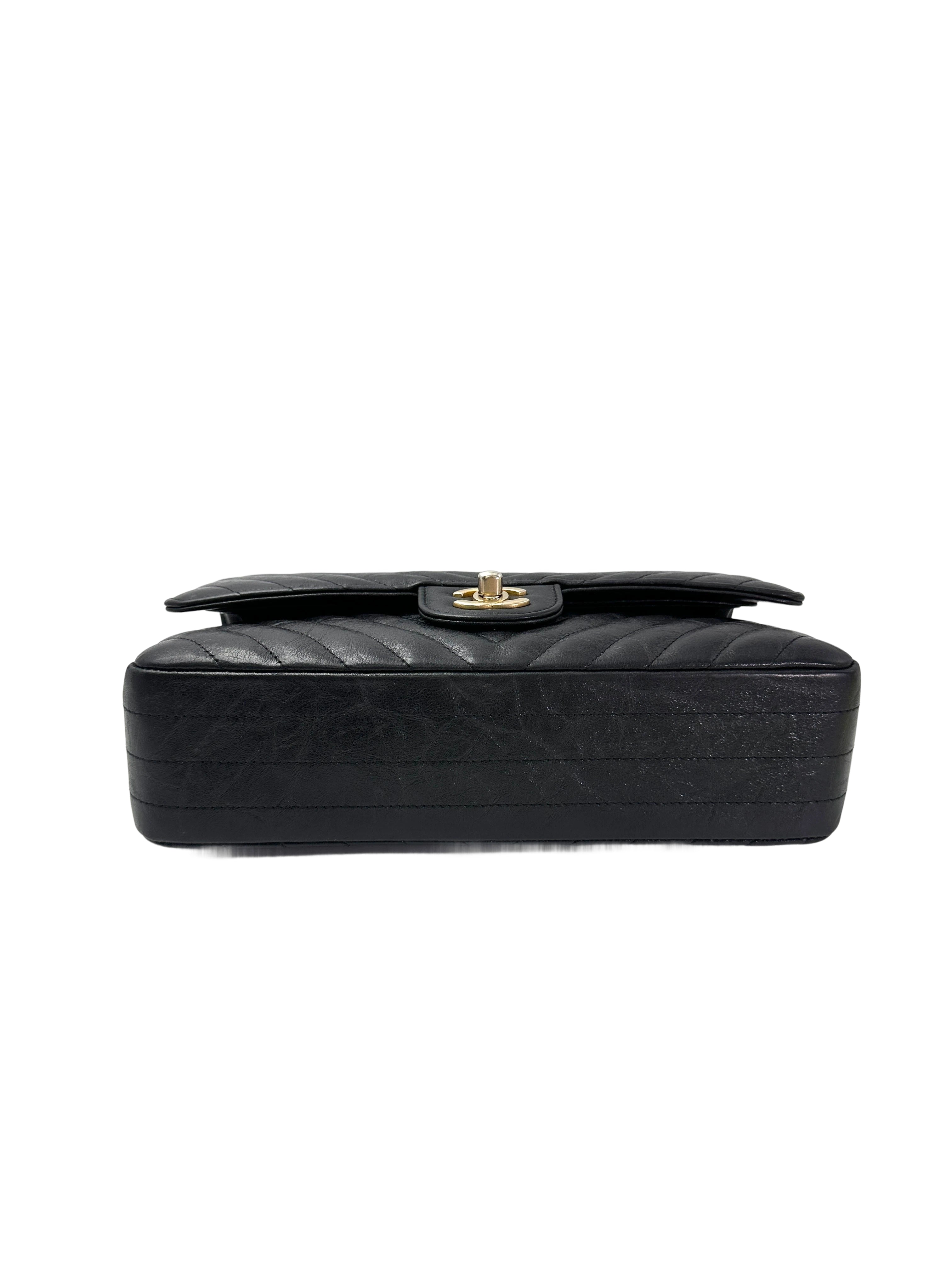 Chanel Classic Flap Black Chevron Quilted Leather Medium Size Shoulder Bag With Gold Buckle(26***50) CC1944
