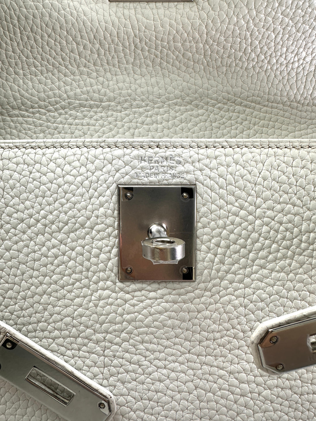 Hermes Kelly White Leather Handle Bag With Silver Buckle HR108