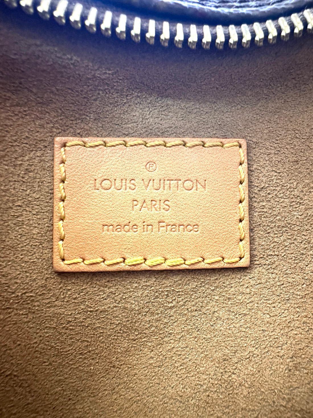 Louis Vuitton Loop Monogram Canvas Shoulder Bag LV2711
