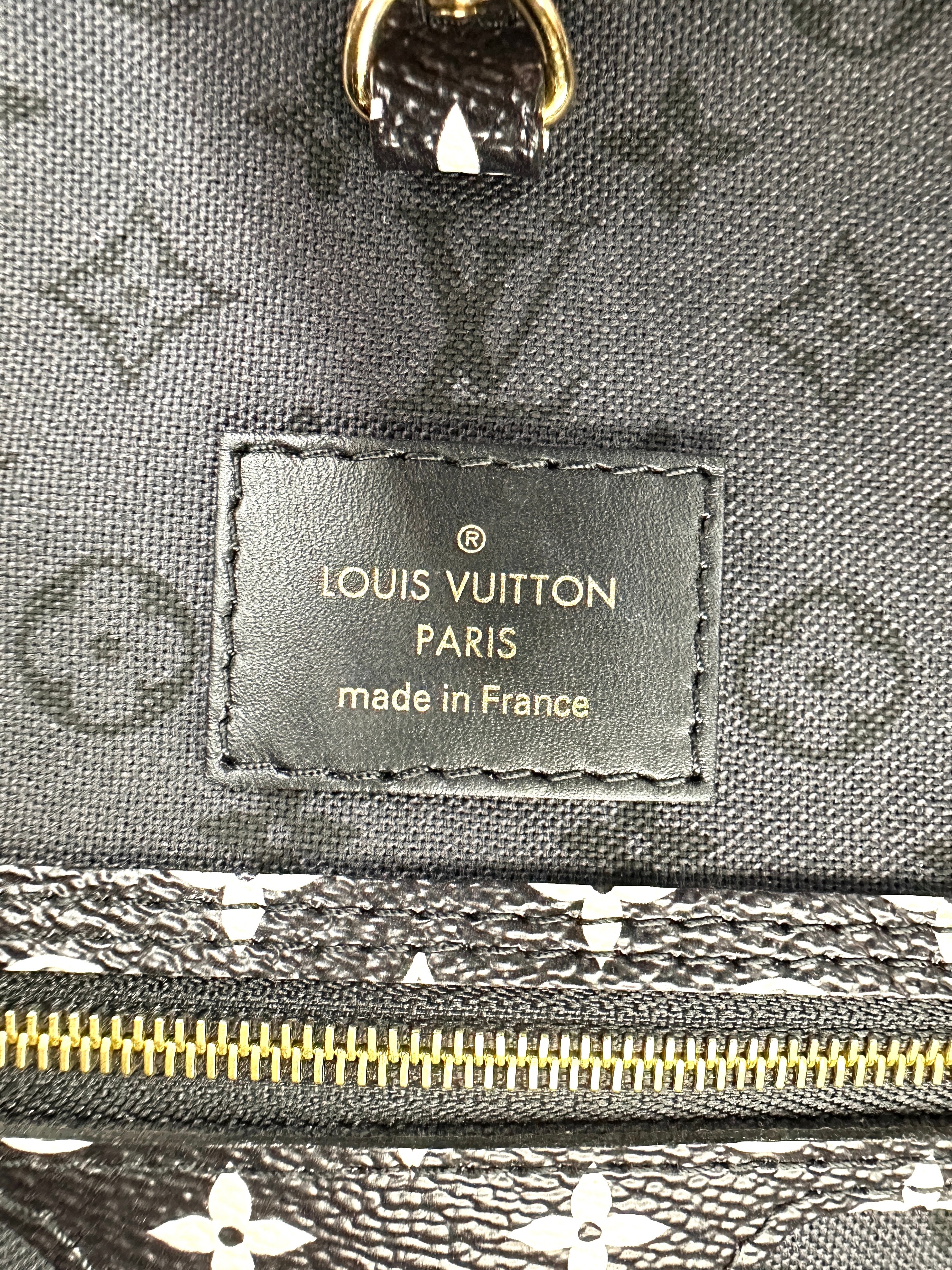 Louis Vuitton Neverfull MM Crafty Red/White Gaint Monogram Canvas Tote Bag LV2716