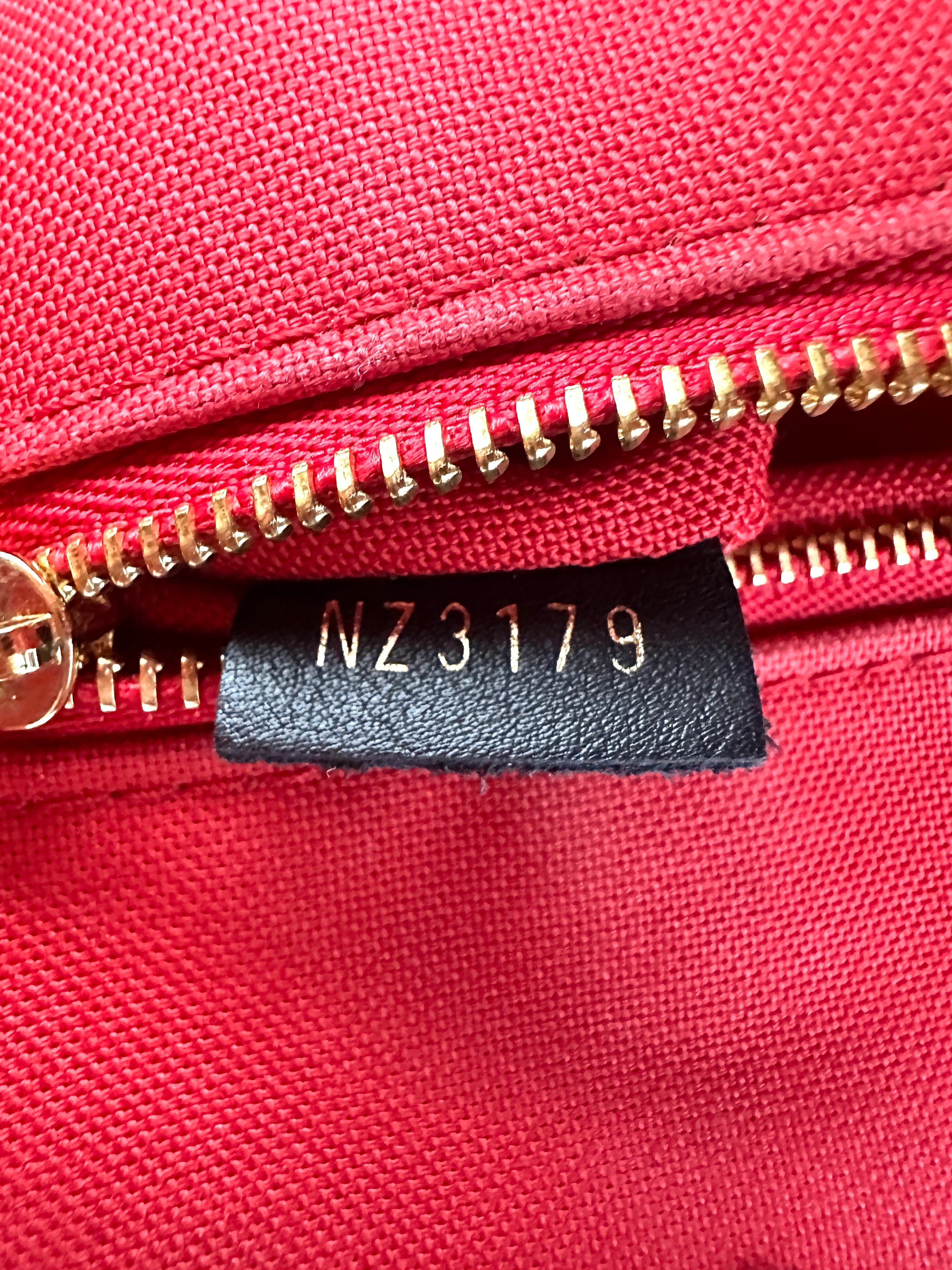 Louis Vuitton Onthego GM Monogram Canvas Handle Bag LV2718
