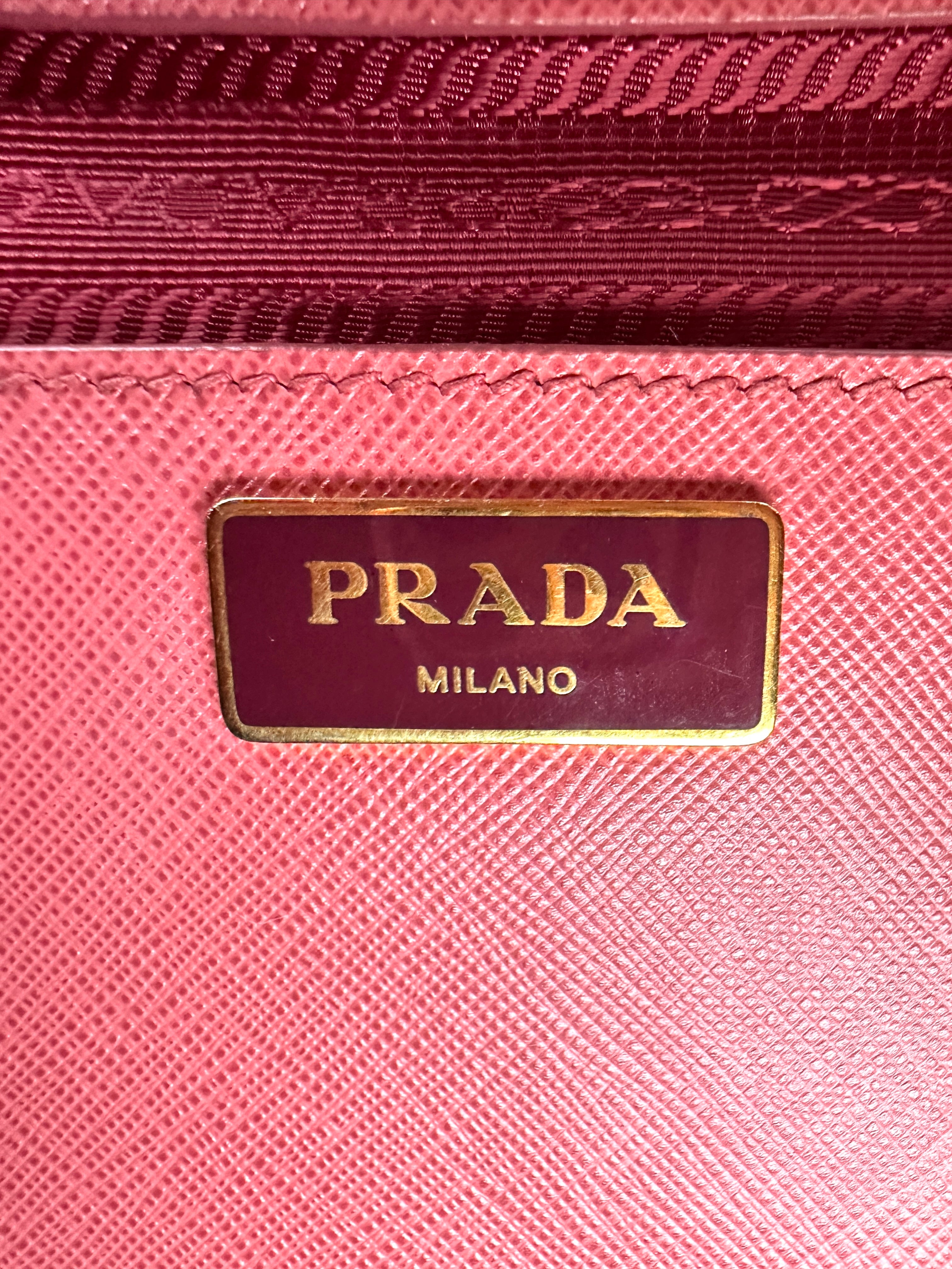 Prada Galleria Pink Saffiano Leather Handle Bag PR322