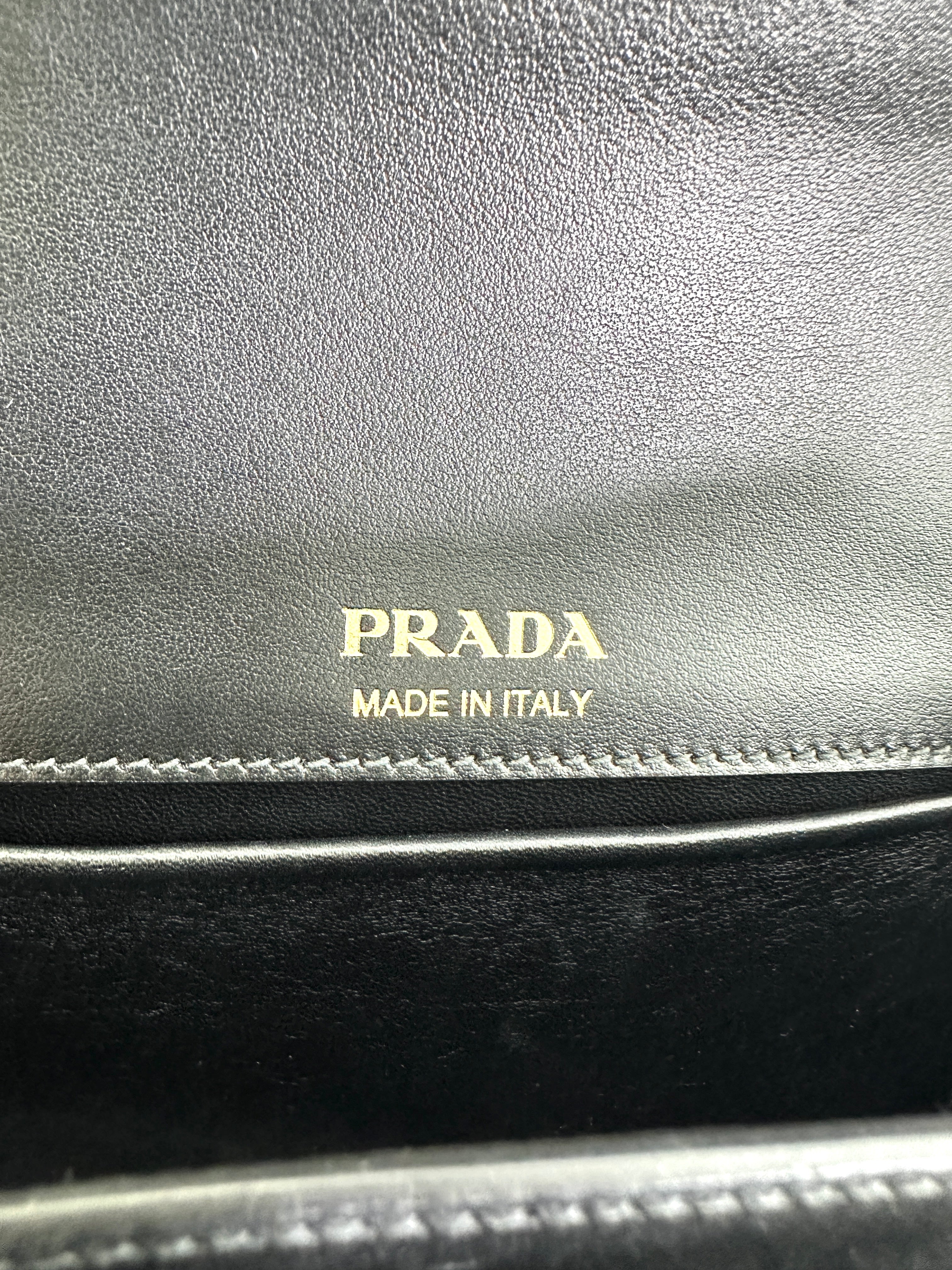 Prada Sidonie Black Leather Shoulder Bag With Gold Hardware PR324