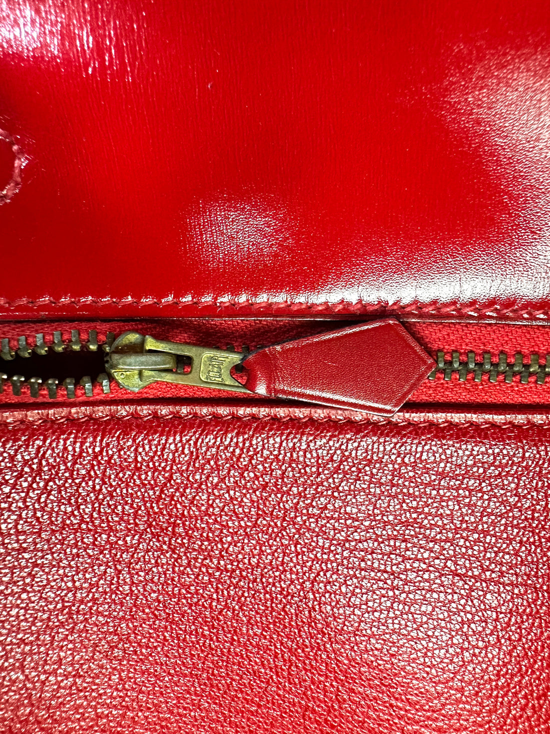 Hermes Kelly Red Leather Handle Bag With Gold Buckle HR109