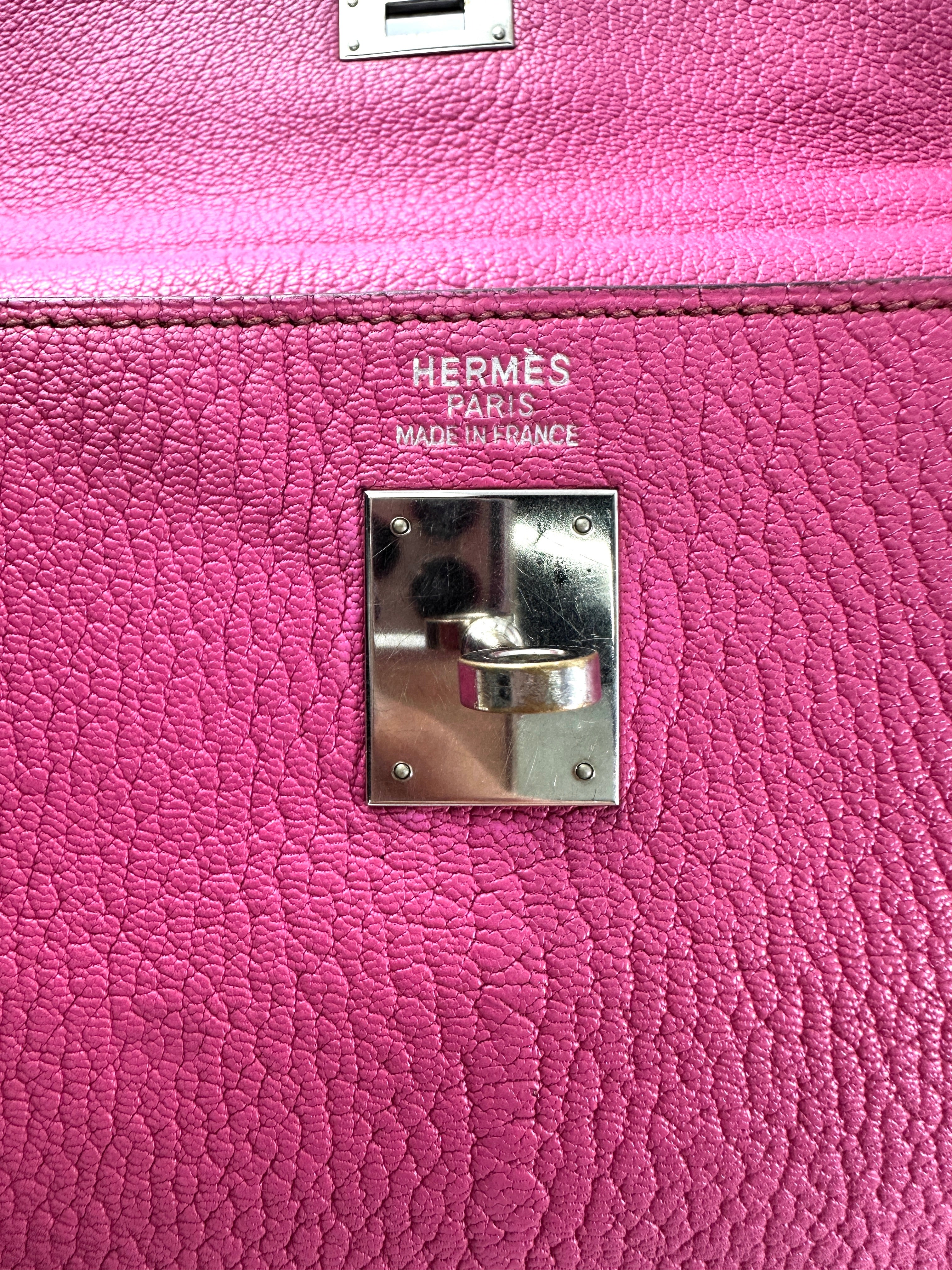 Hermes Kelly Pink Leather Handle Bag With Gold Buckle HR110