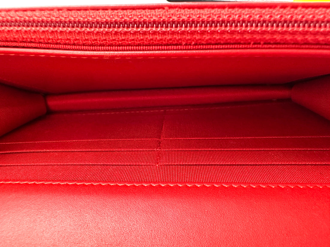 Chanel Red Chevron Quilted Patent Leather Wallet On Chain(20***35) CC1951