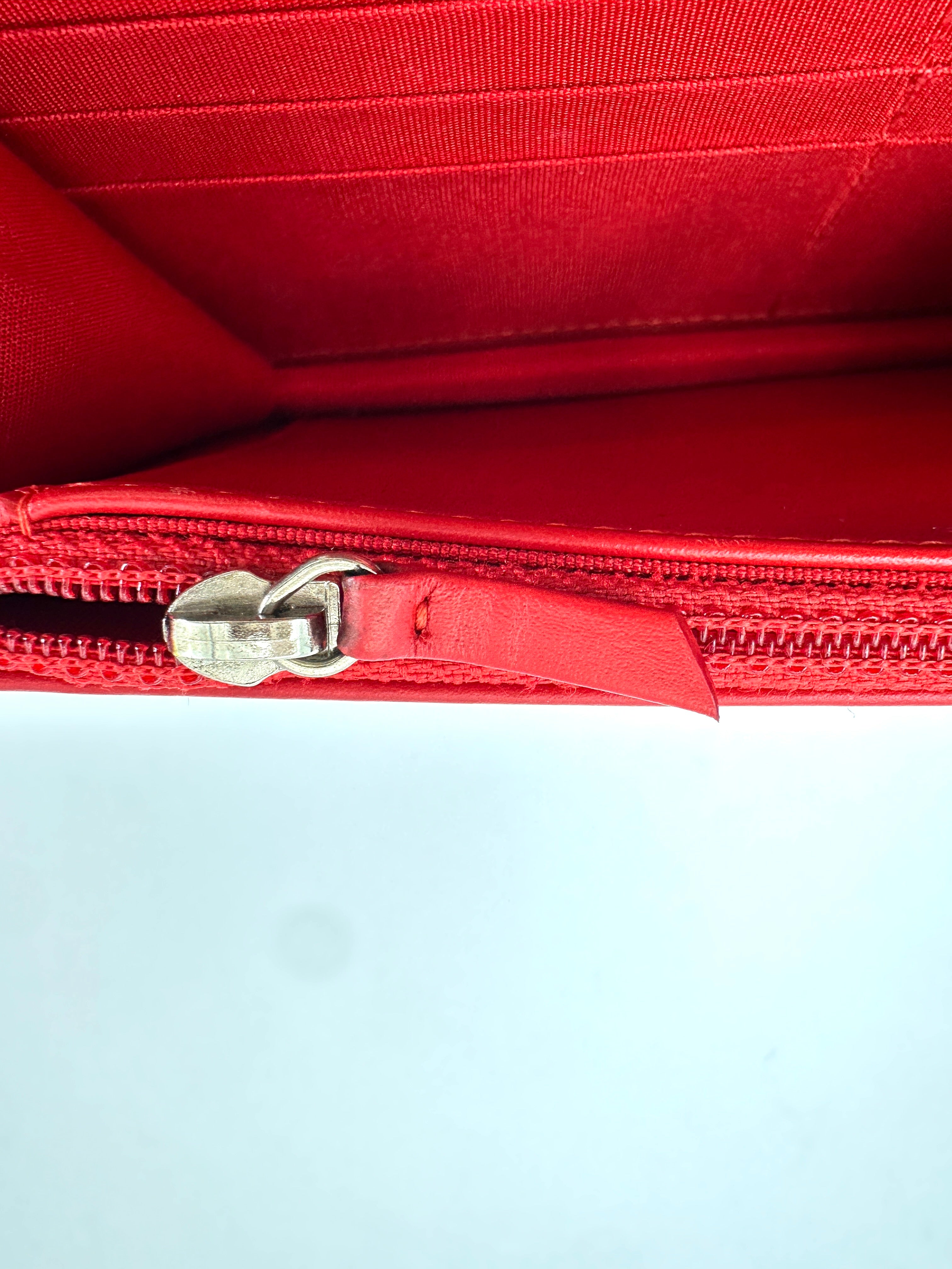 Chanel Red Chevron Quilted Patent Leather Wallet On Chain(20***35) CC1951