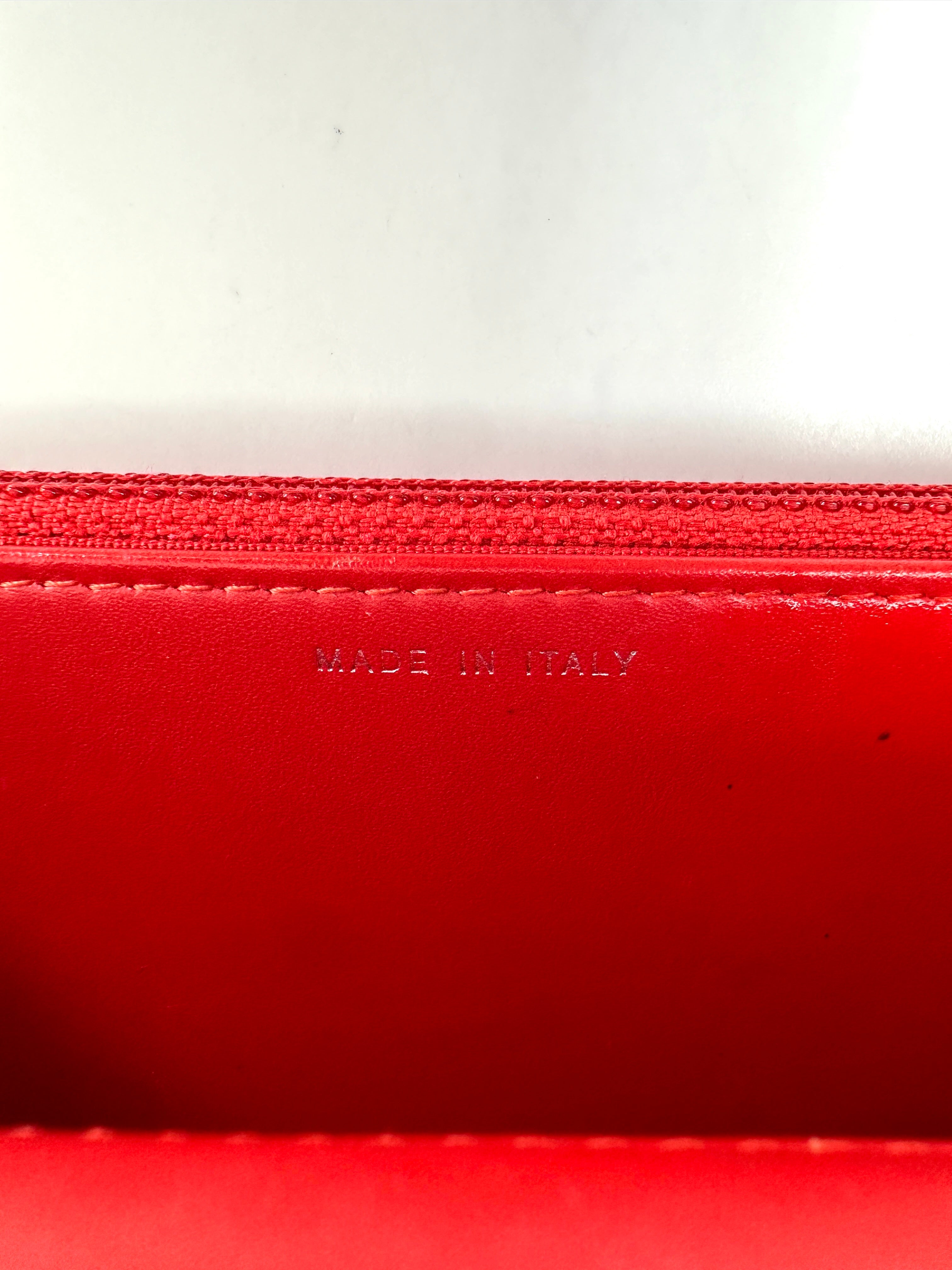 Chanel Red Chevron Quilted Patent Leather Wallet On Chain(20***35) CC1951