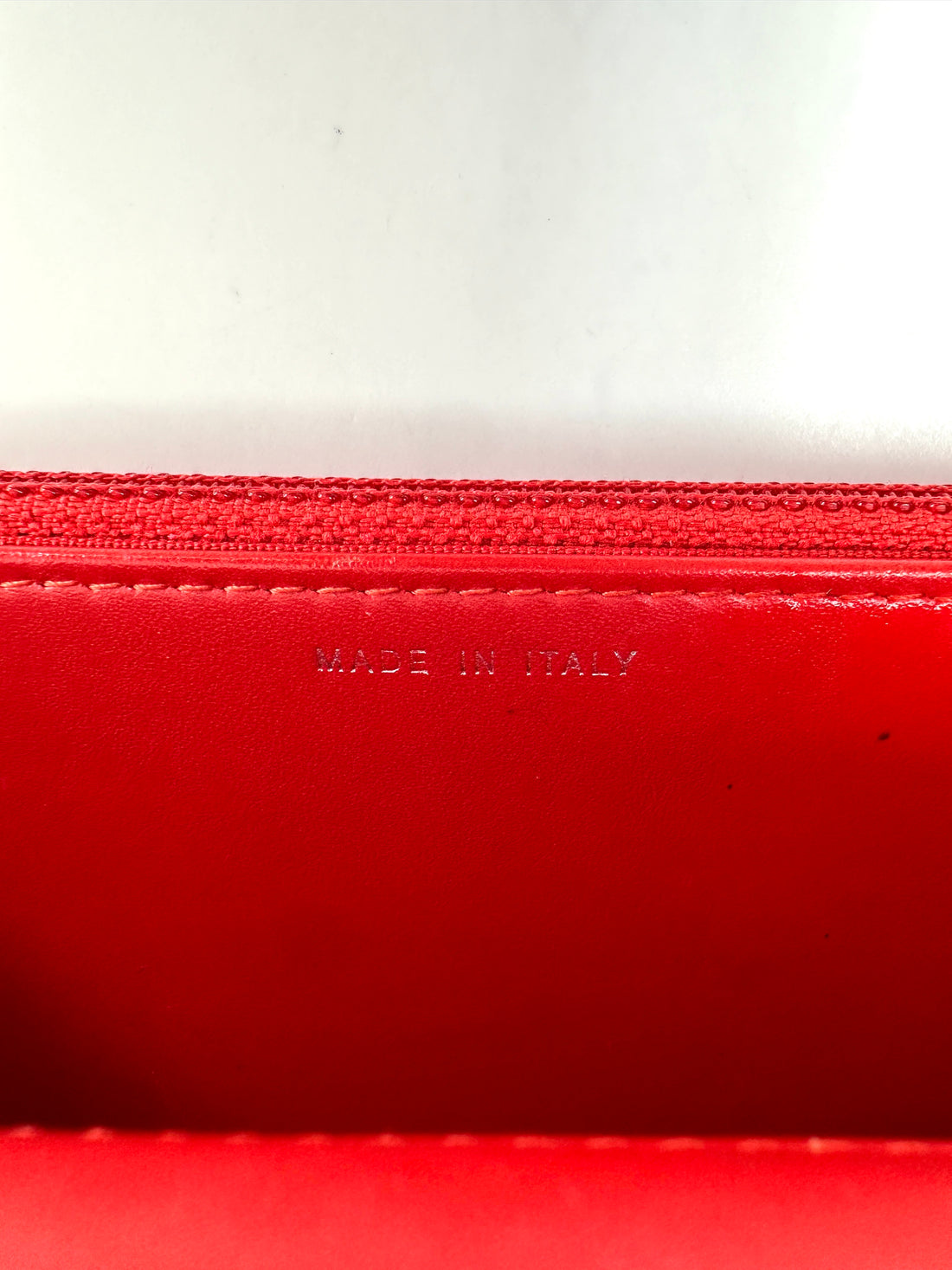 Chanel Red Chevron Quilted Patent Leather Wallet On Chain(20***35) CC1951