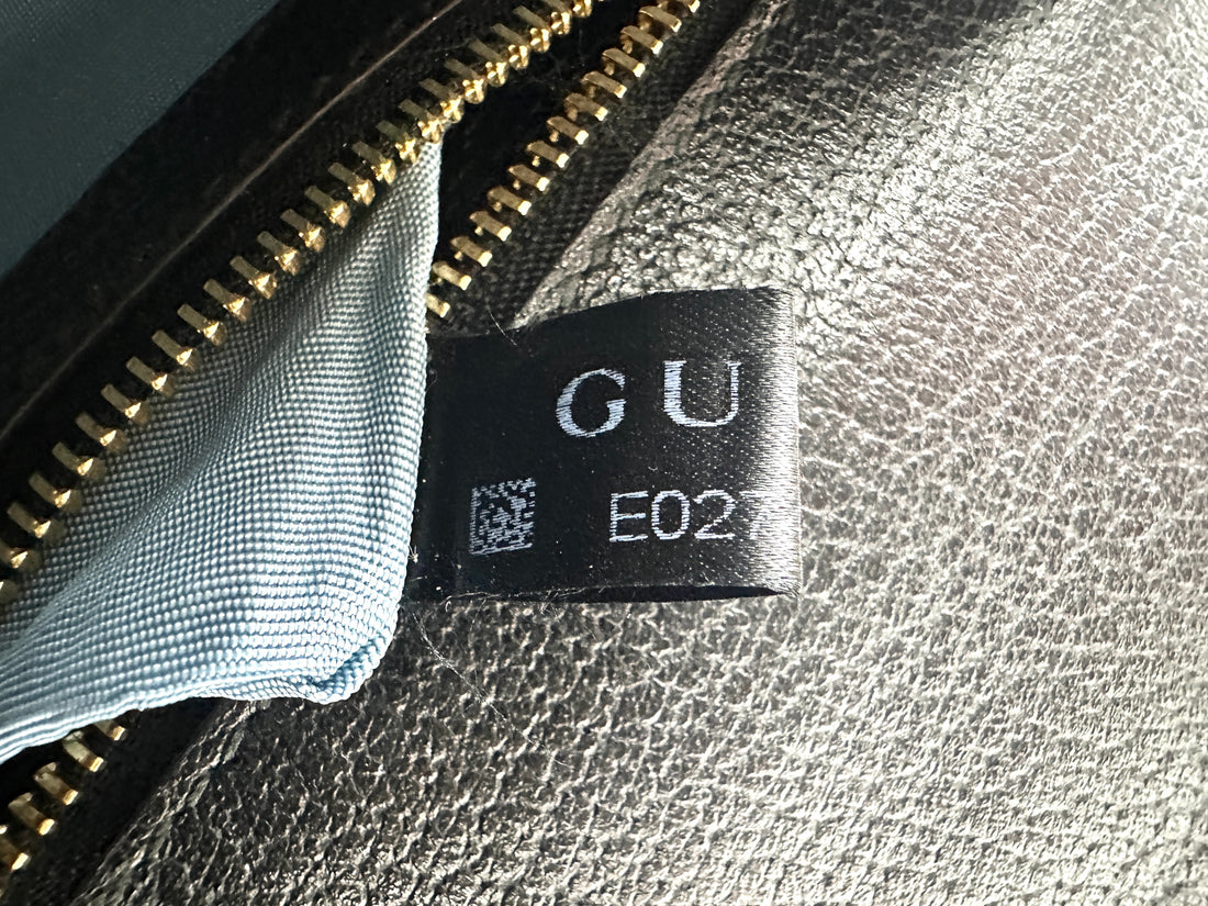 Gucci Sylvie Bee Star Black Leather Small Size Shoulder Bag GG981
