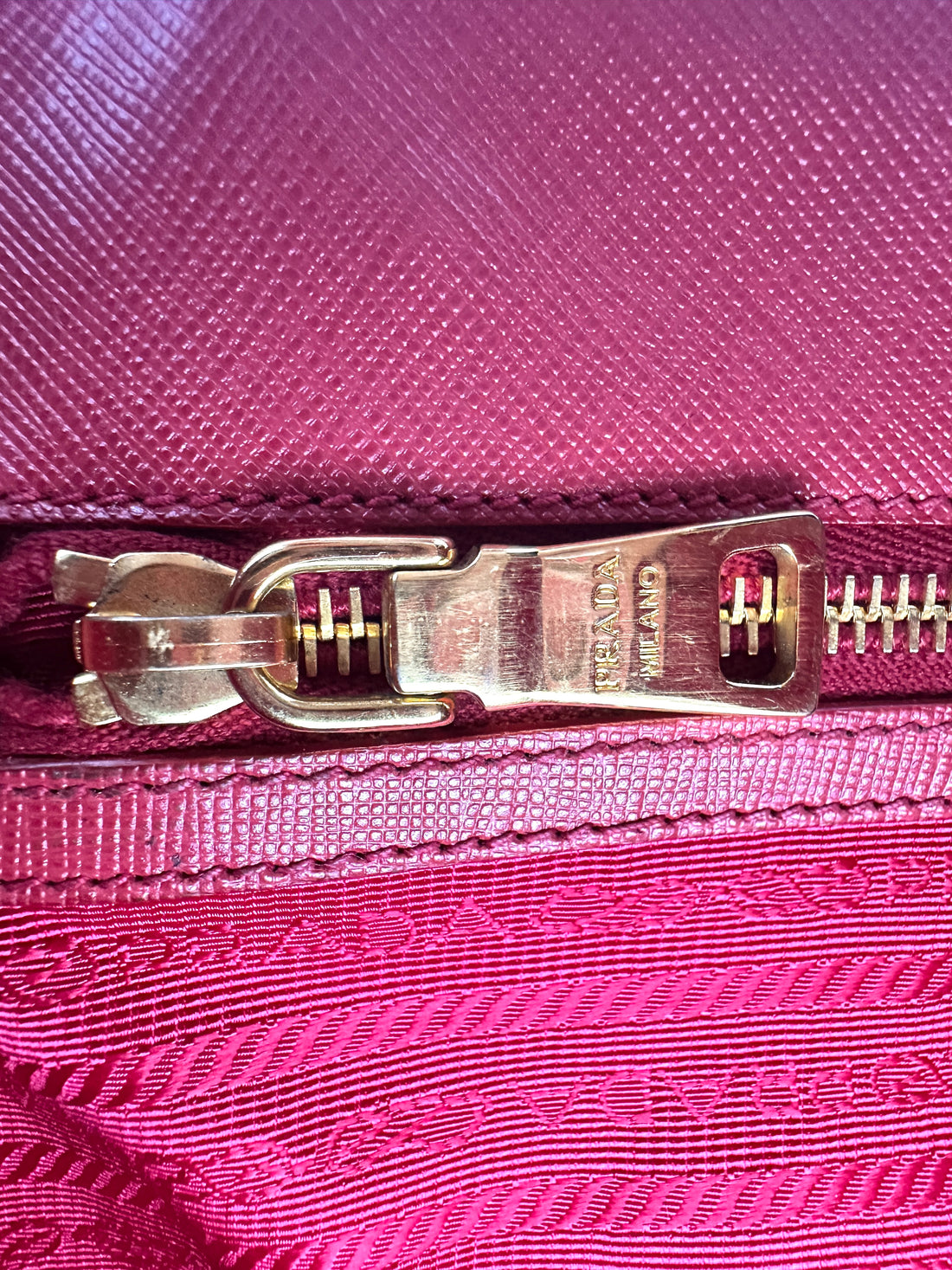 Prada Galleria Pink Saffiano Leather Large Size Handle Bag PR326
