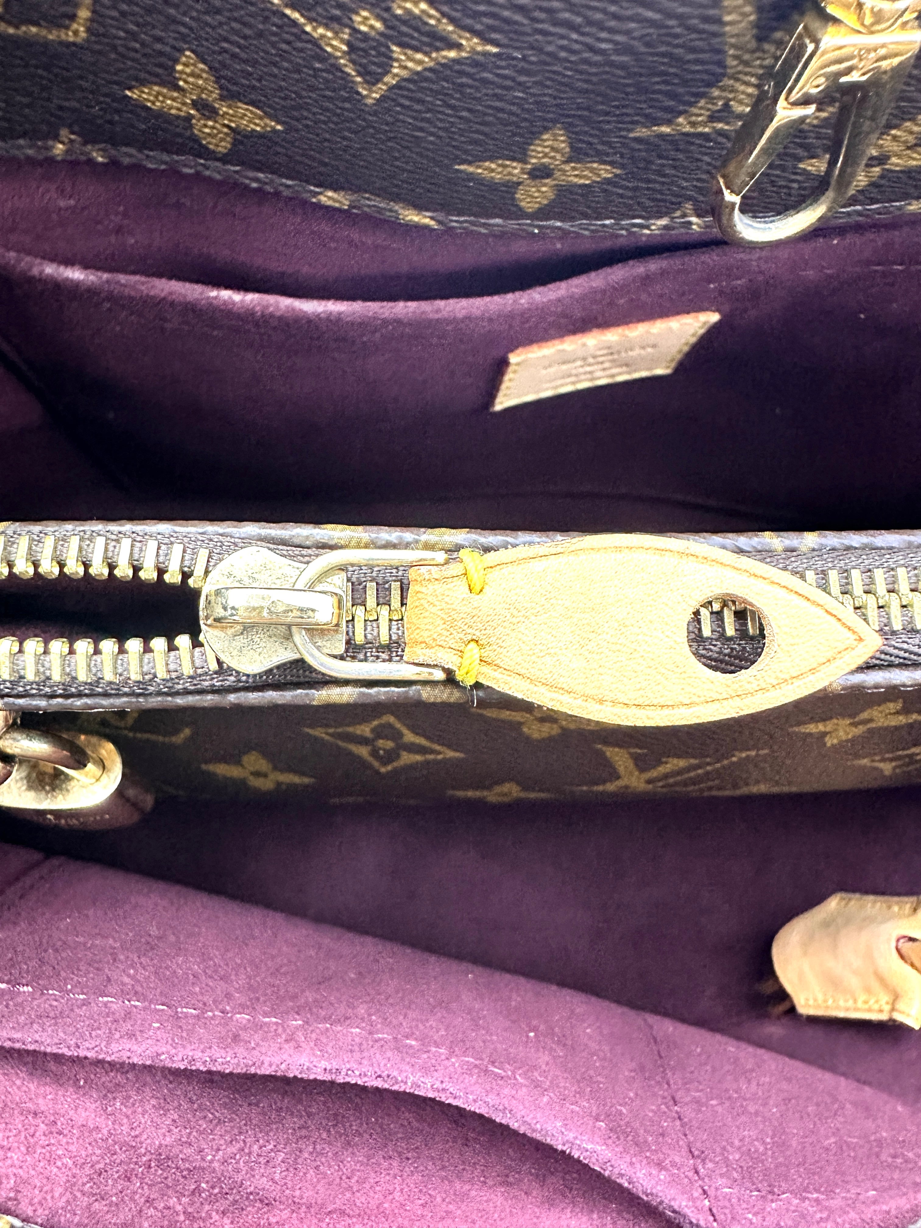 Louis Vuitton Montaigne MM Monogram Canvas Handle Bag LV2723