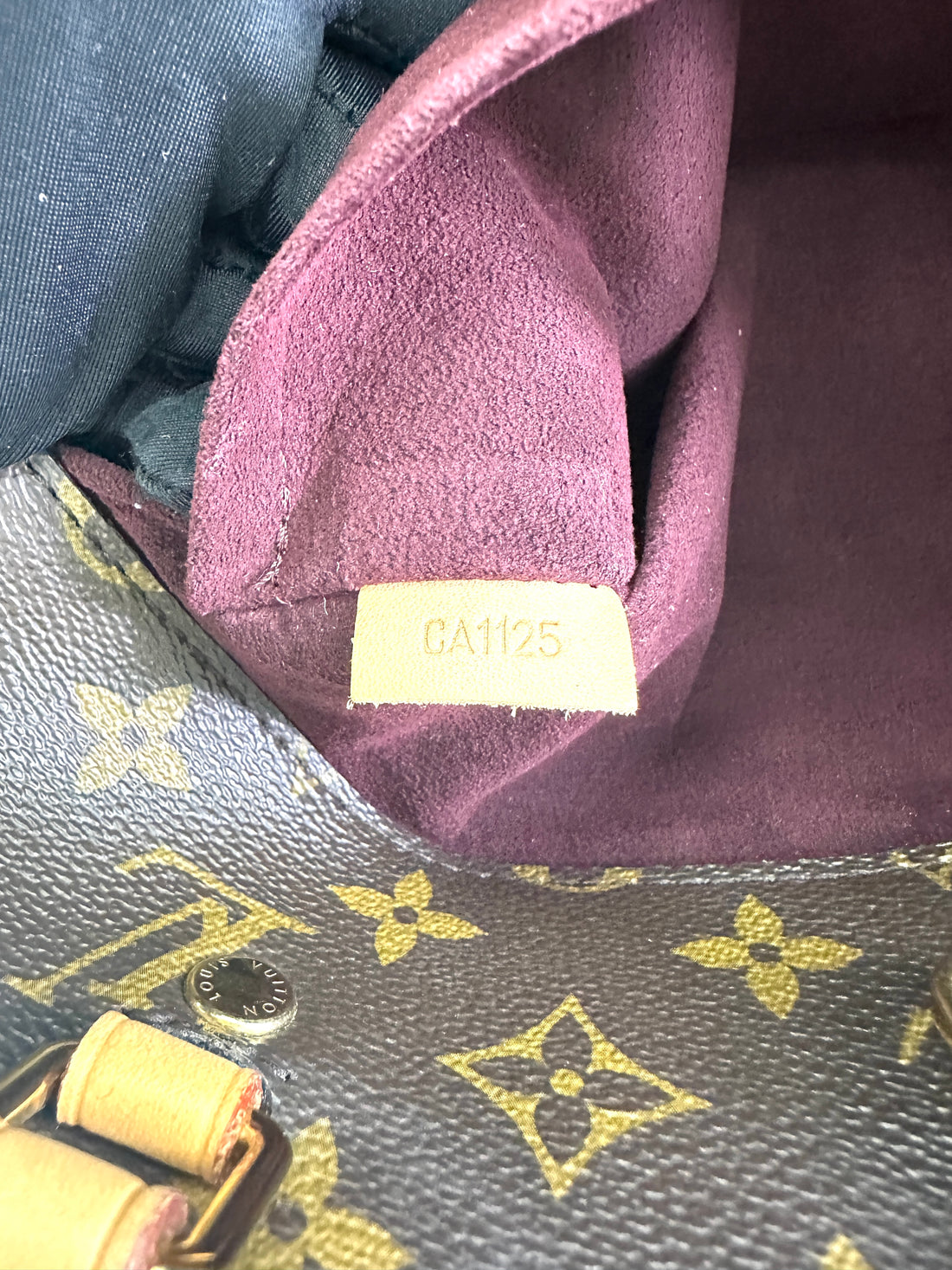 Louis Vuitton Montaigne MM Monogram Canvas Handle Bag LV2723