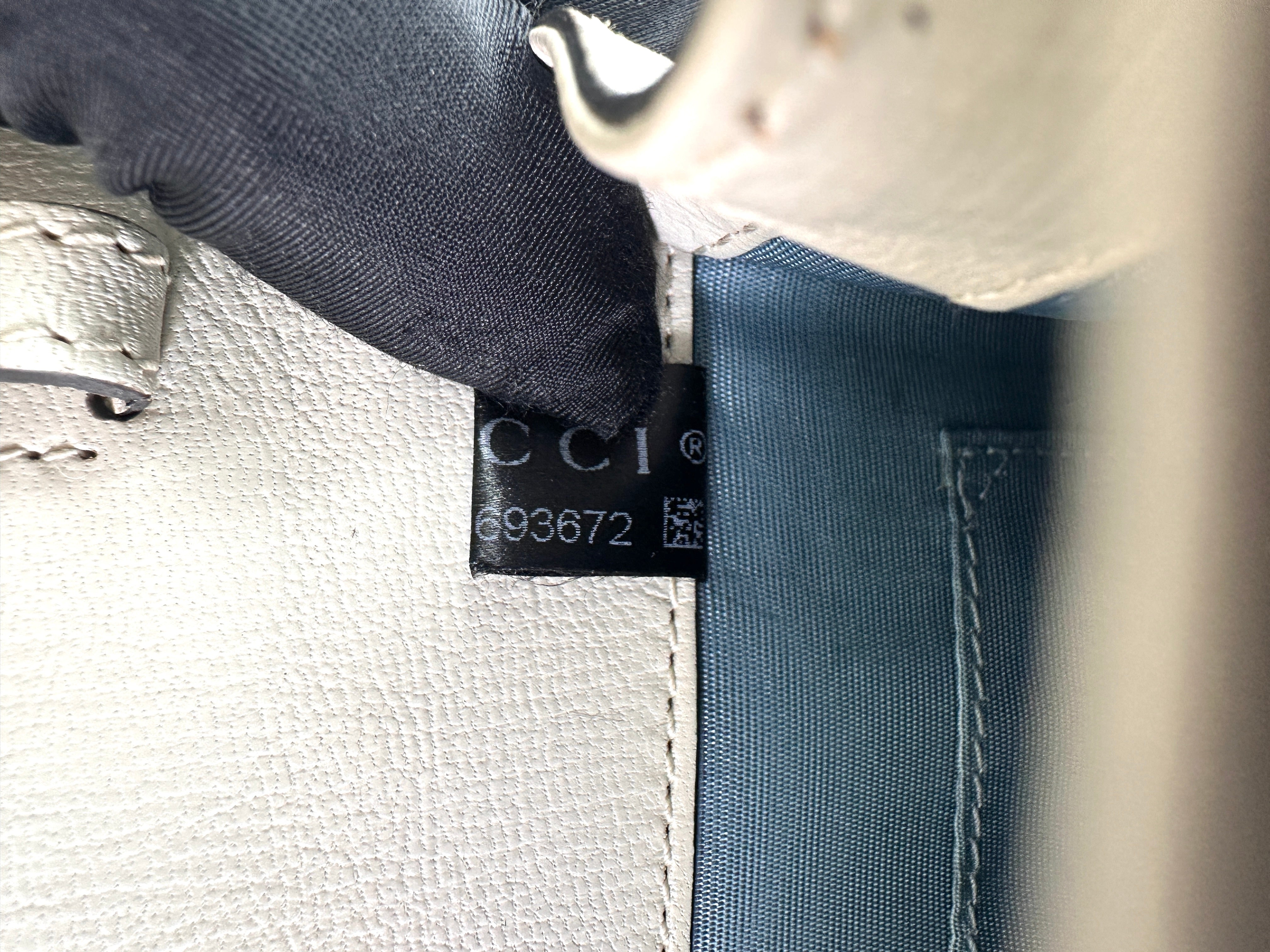 Gucci Sylvie Gold Star White Leather Small Size Top Handle Bag GG982