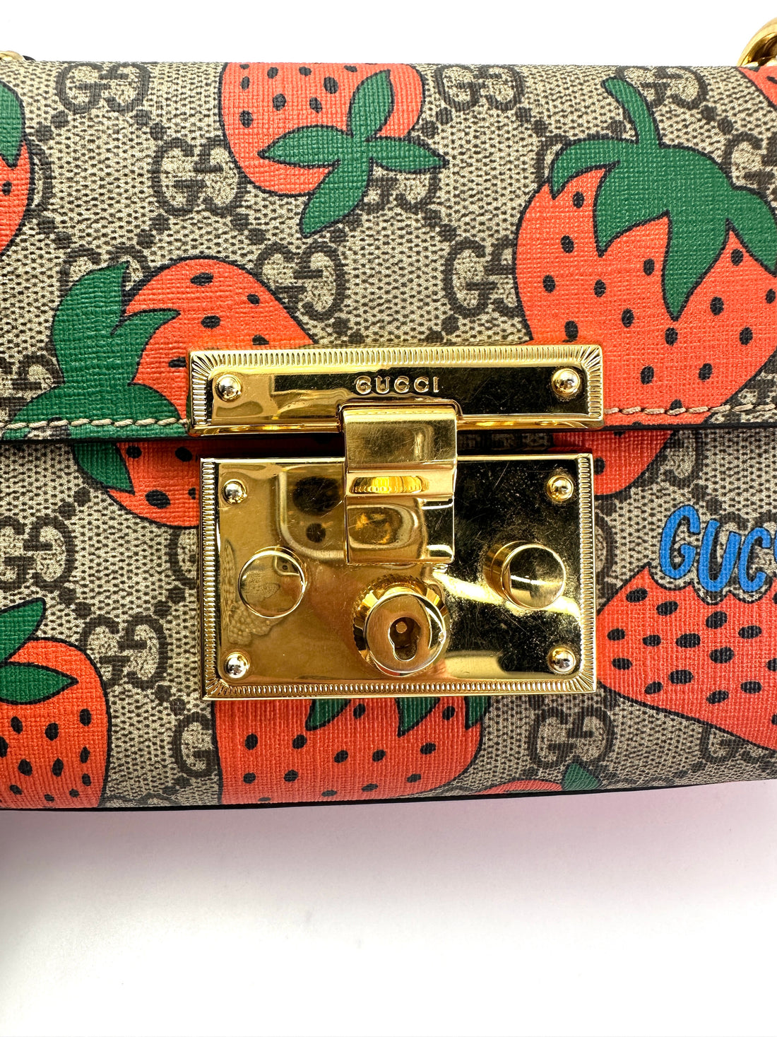 Gucci Padlock GG Supreme Monogram Strawberry Shoulder Bag GG977