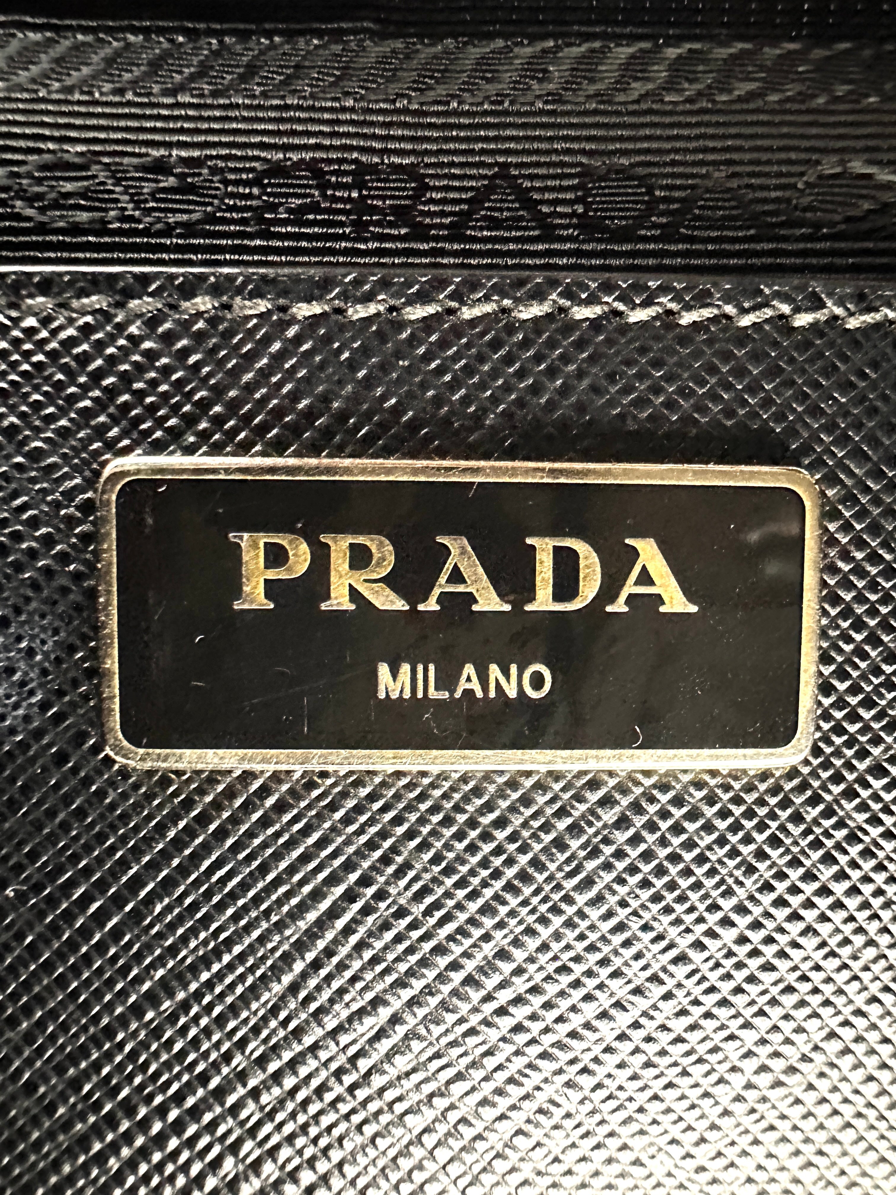Prada Galleria Black Saffiano Leather Handle Bag PR332