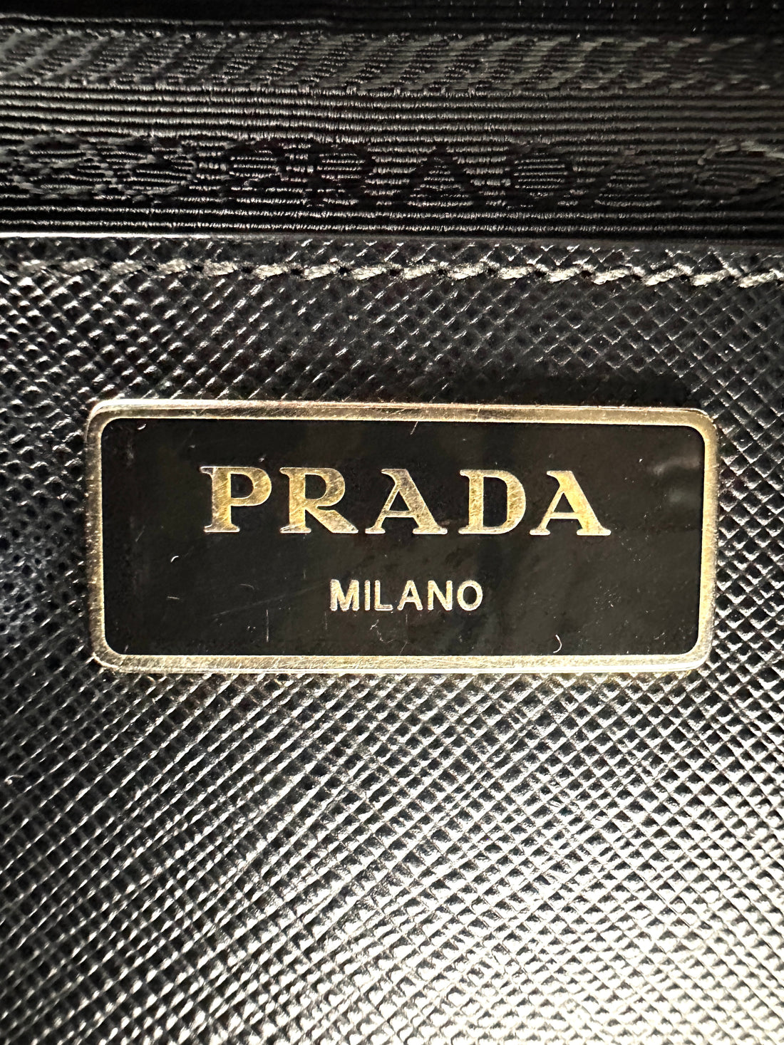 Prada Galleria Black Saffiano Leather Handle Bag PR332